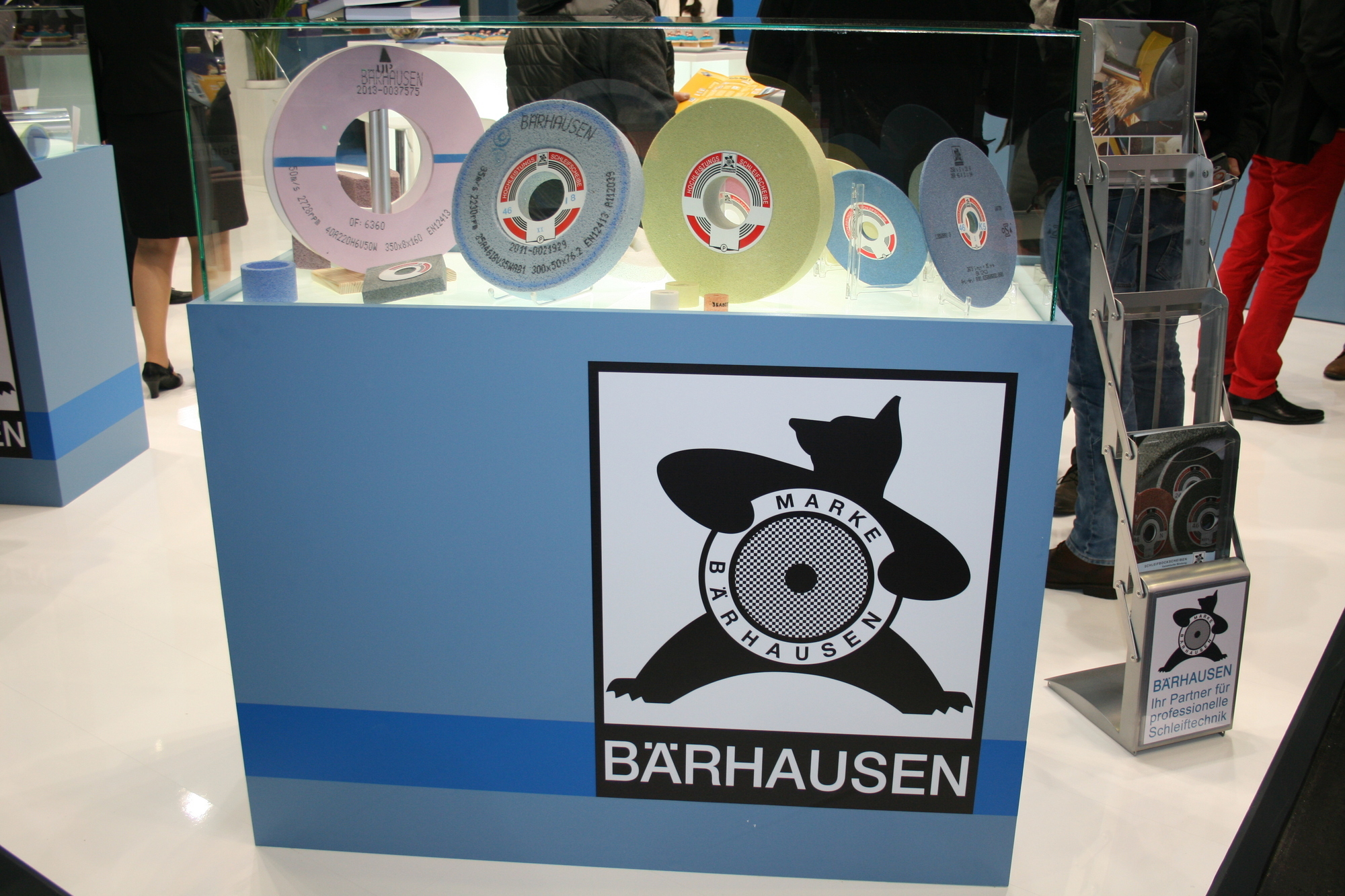 Auf der GrindTec 2016 stellen rund 560 Aussteller aus 27 Nationen ihre Innovationen vor. Foto: B4B WIRTSCHAFTSLEBEN SCHWABEN