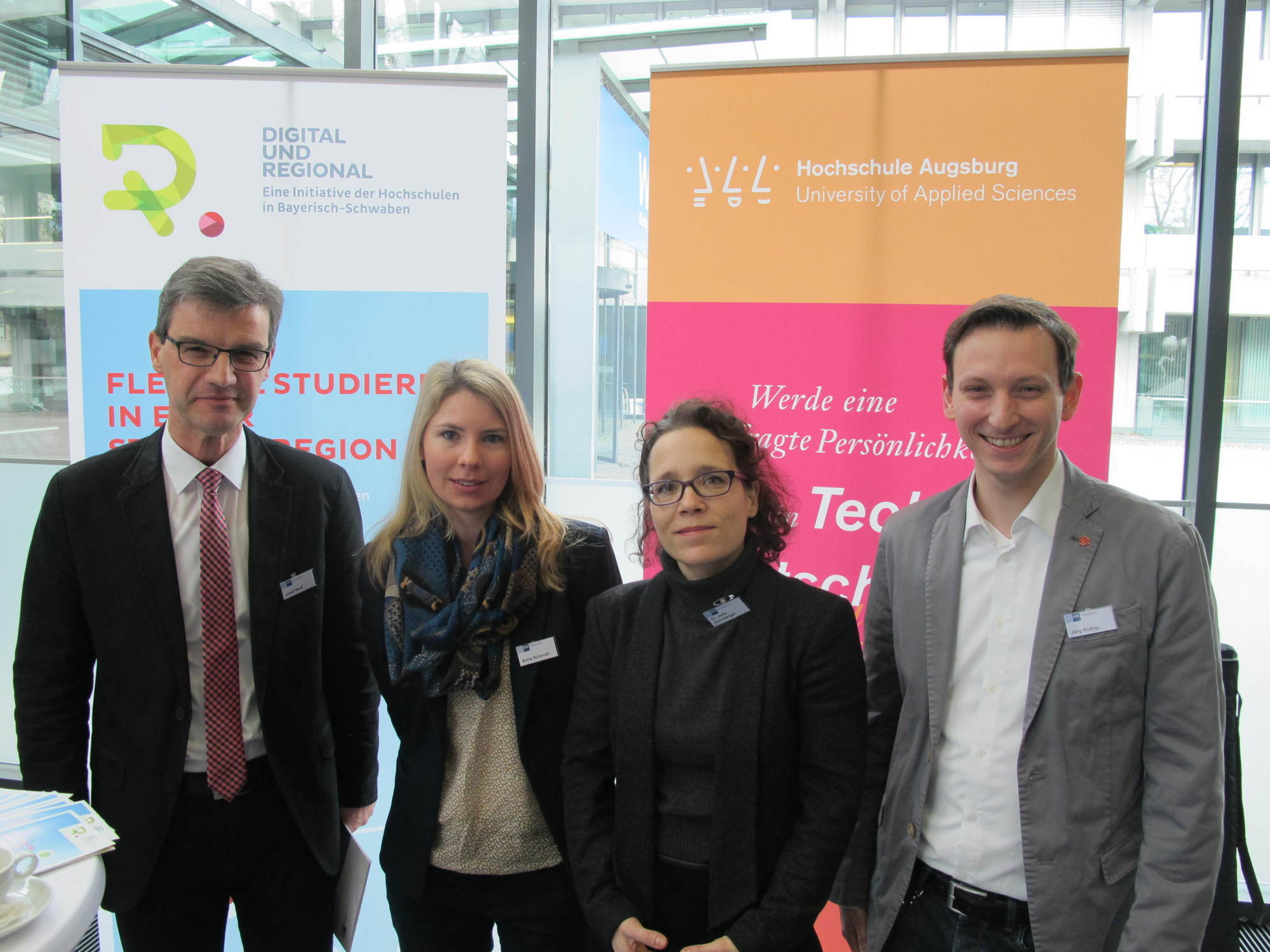 Der IHK-Fachkräftetag konnte mehr als 100 Teilnehmer begrüßen. Foto: B4B WIRTSCHAFTSLEBEN SCHWABEN