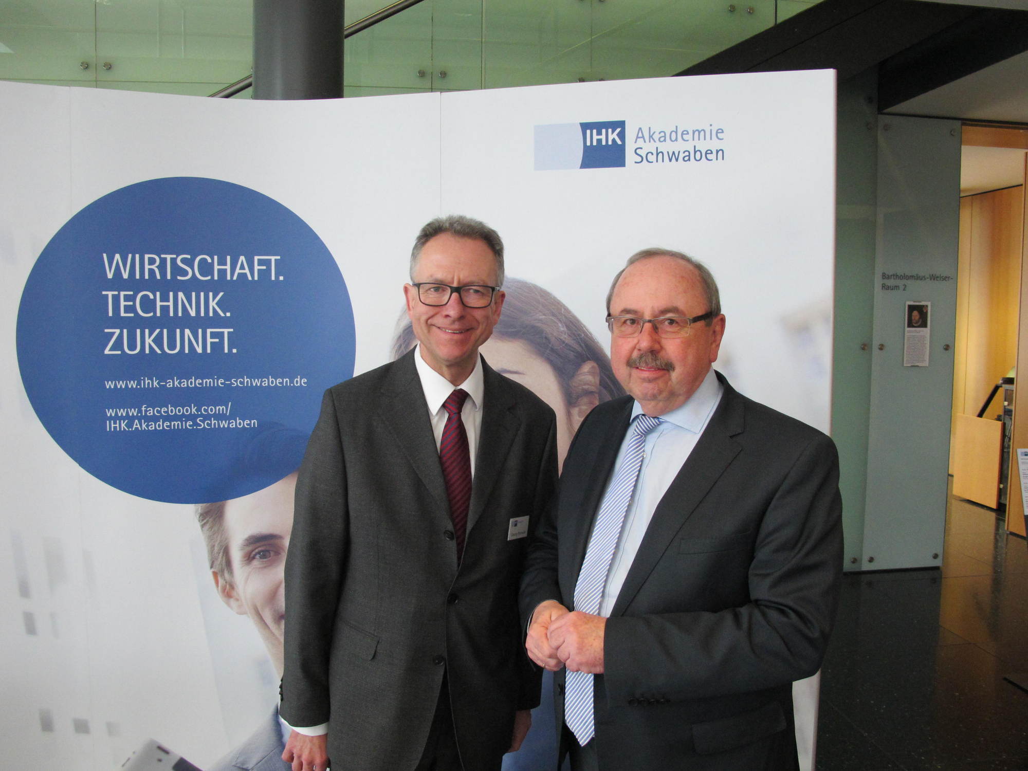 Der IHK-Fachkräftetag konnte mehr als 100 Teilnehmer begrüßen. Foto: B4B WIRTSCHAFTSLEBEN SCHWABEN