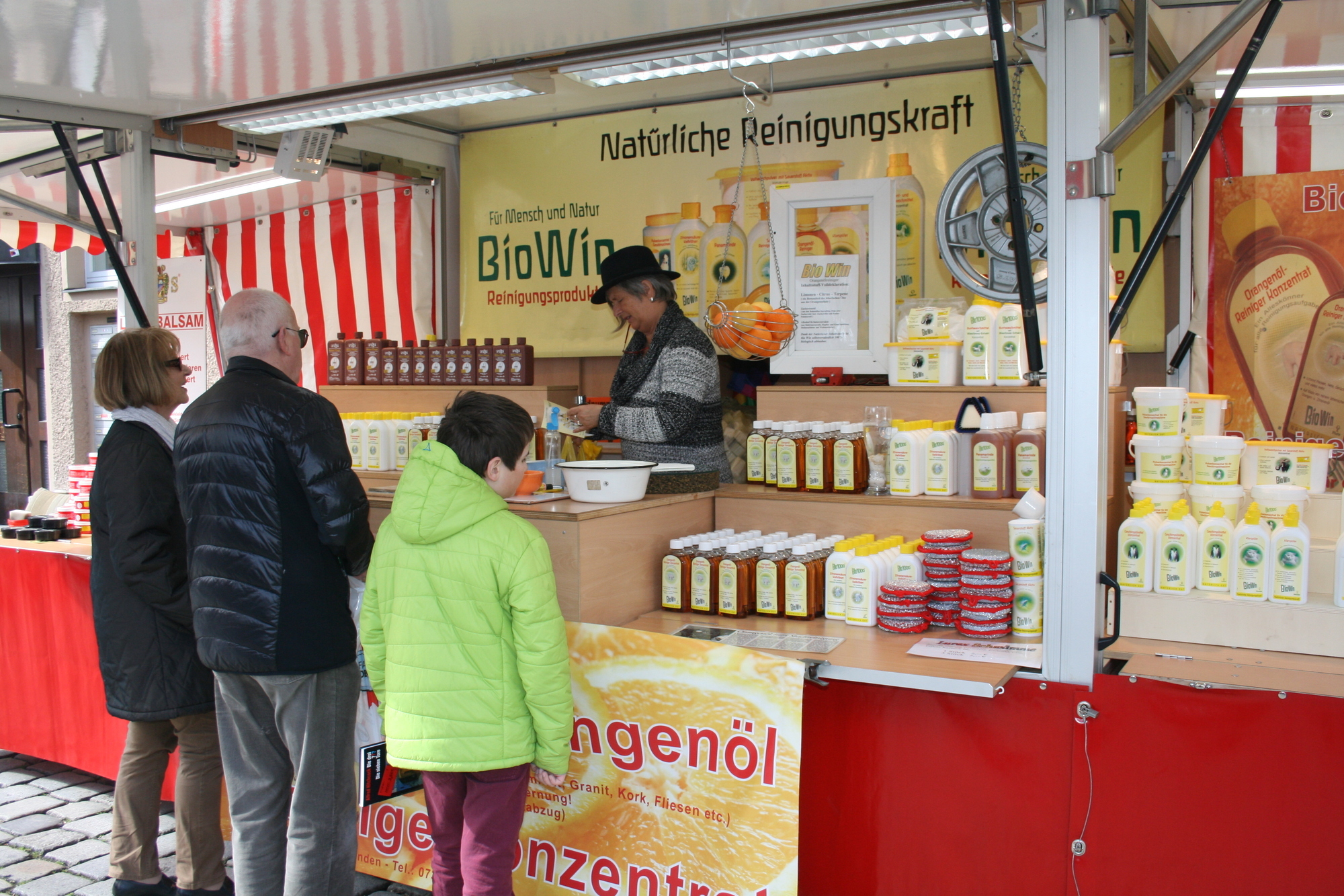 Die Dult-Händler ziehen im allgemeinen eine positive Zwischenbilanz. Foto: B4B WIRTSCHAFTSLEBEN SCHWABEN