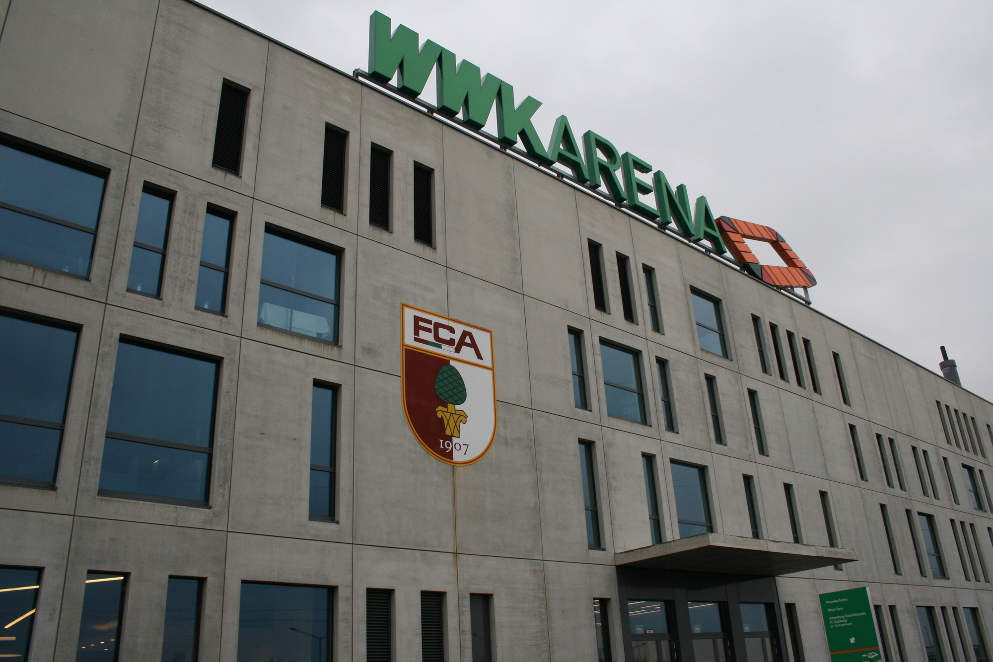 Das 20. AUGUSTA Netzwerktreffen fand am 7. April 2016 in der WWK ARENA statt. Foto: B4B WIRTSCHAFTSLEBEN SCHWABEN