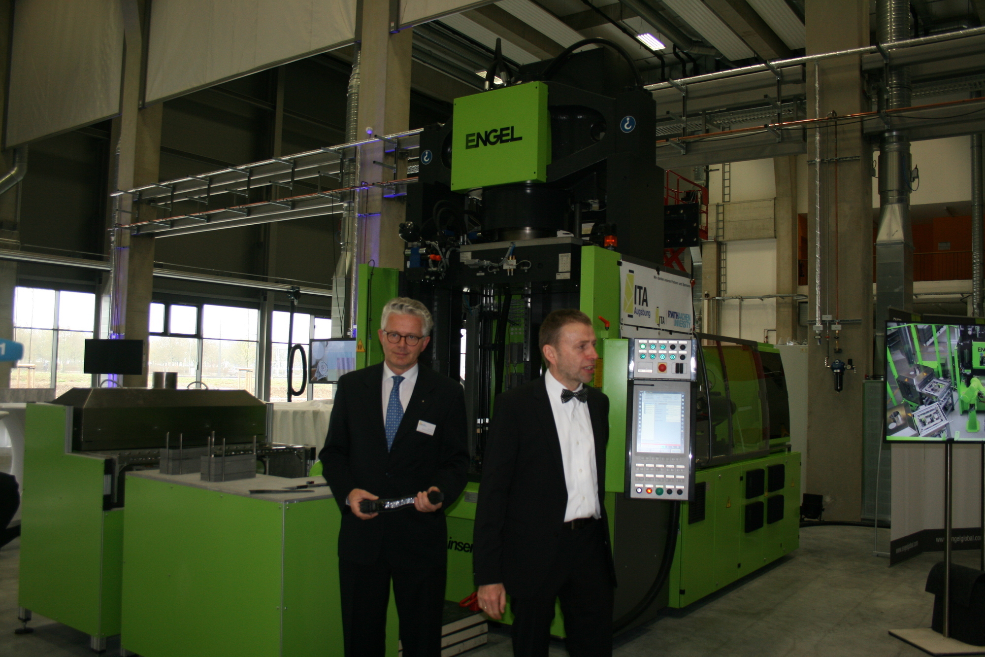 Am 10. April 2016 wurde das Technologiezentrum Augsburg feierlich eröffnet. Foto: B4B WIRTSCHAFTSLEBEN SCHWABEN