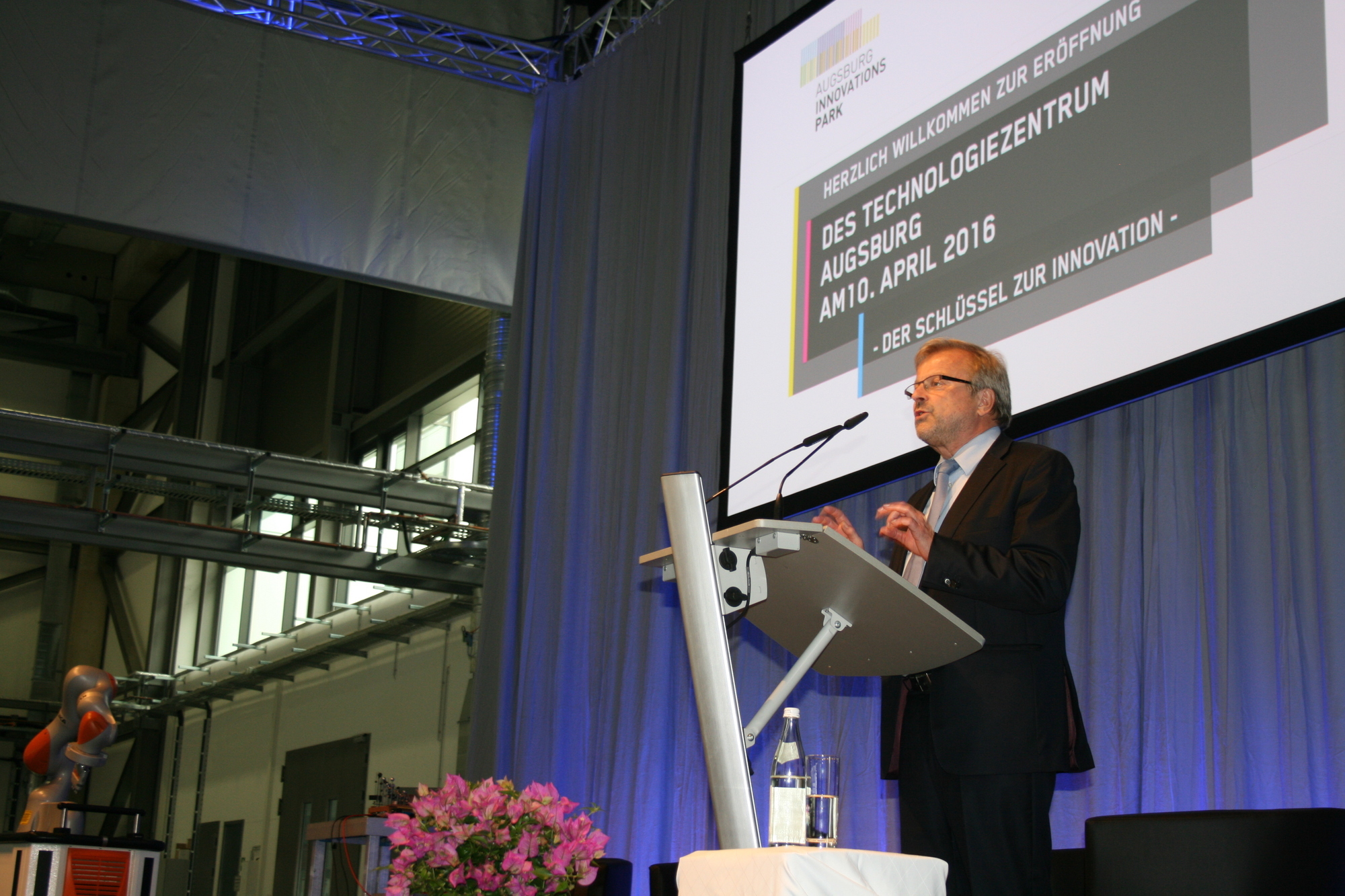 Am 10. April 2016 wurde das Technologiezentrum Augsburg feierlich eröffnet. Foto: B4B WIRTSCHAFTSLEBEN SCHWABEN