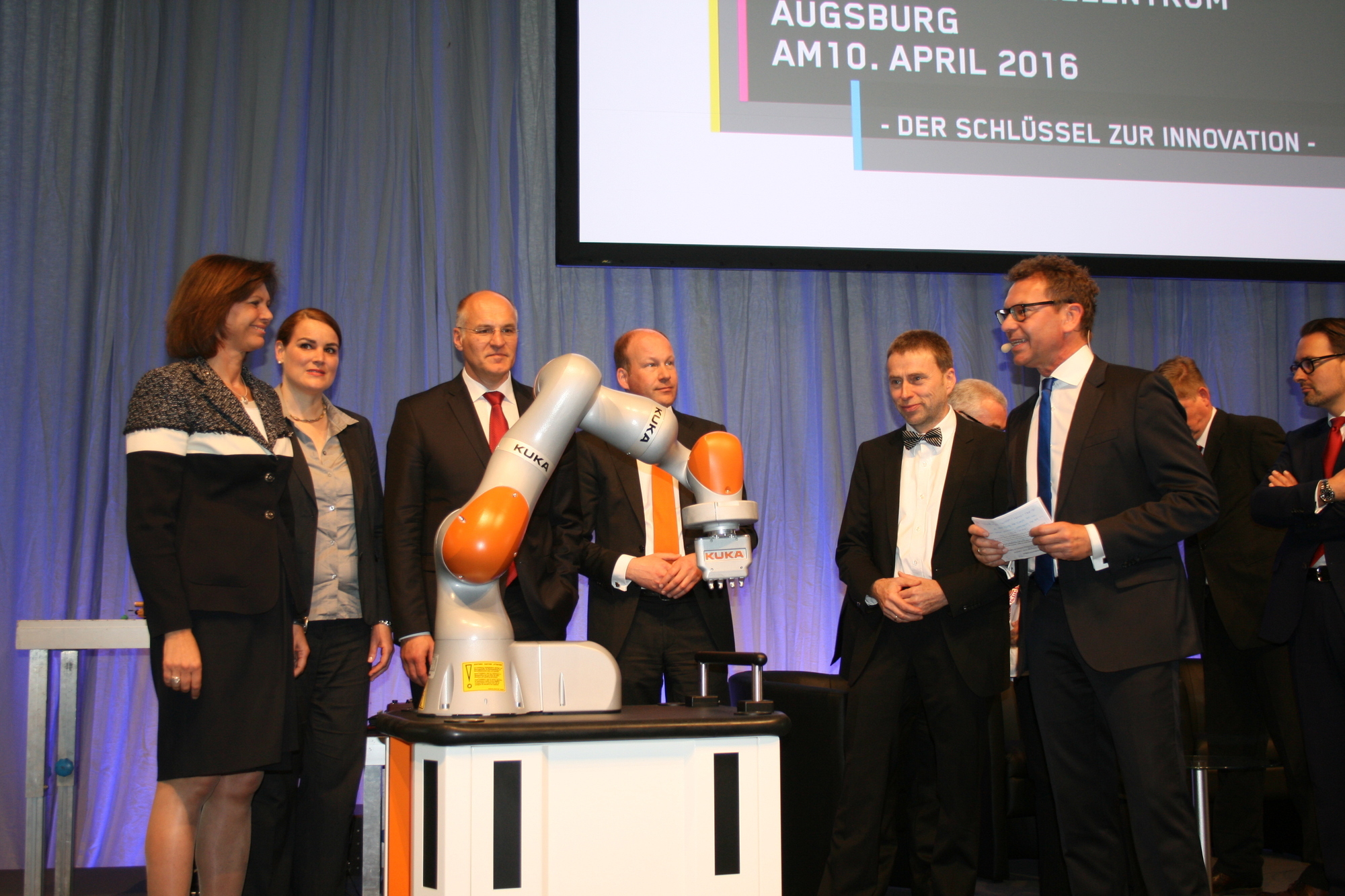 Am 10. April 2016 wurde das Technologiezentrum Augsburg feierlich eröffnet. Foto: B4B WIRTSCHAFTSLEBEN SCHWABEN