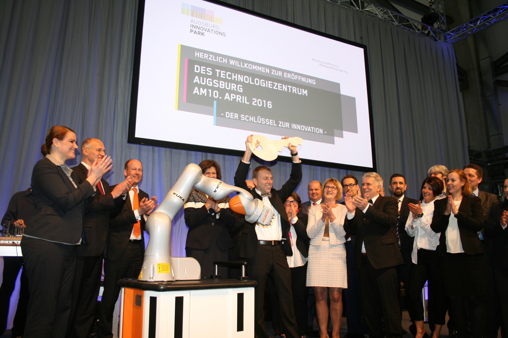 Am 10. April 2016 wurde das Technologiezentrum Augsburg feierlich eröffnet. Foto: B4B WIRTSCHAFTSLEBEN SCHWABEN