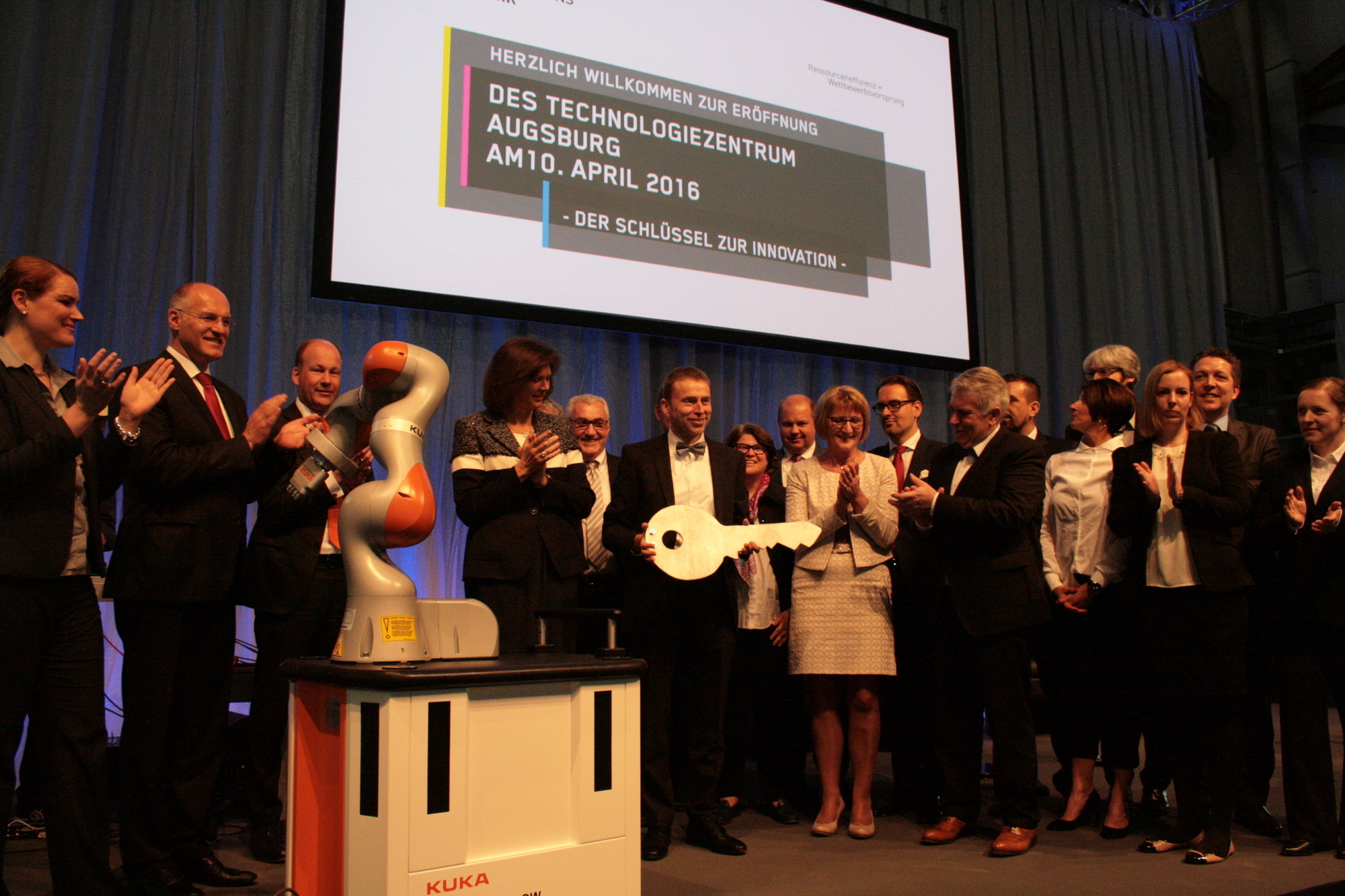 Am 10. April 2016 wurde das Technologiezentrum Augsburg feierlich eröffnet. Foto: B4B WIRTSCHAFTSLEBEN SCHWABEN