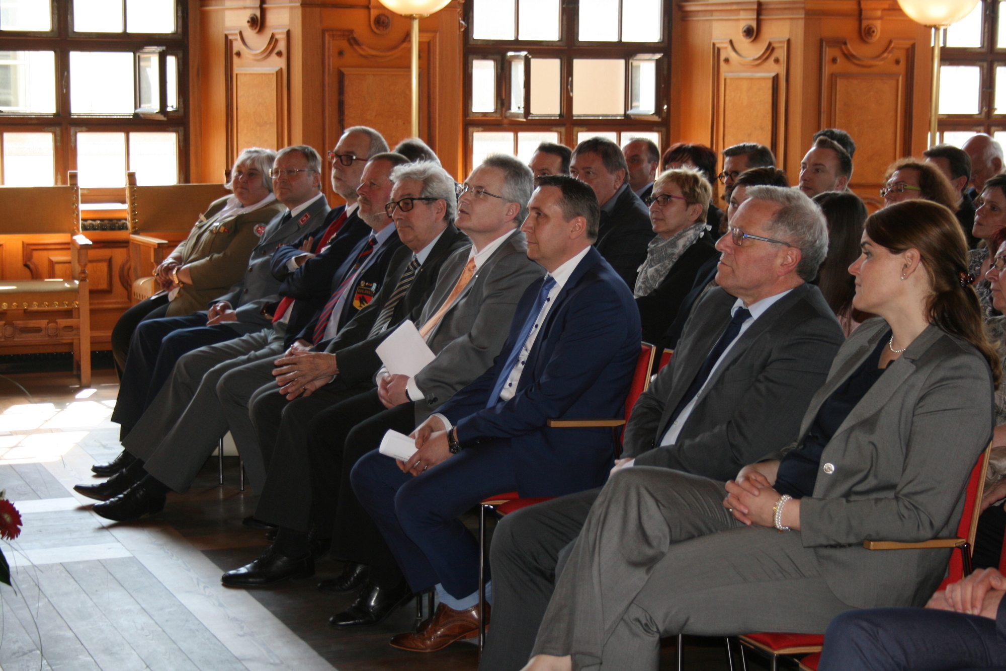 Torsten Keller erhält den Ehrenpreis AUXILIA AUGUSTANA. Foto: B4B WIRTSCHAFTSLEBEN SCHWABEN