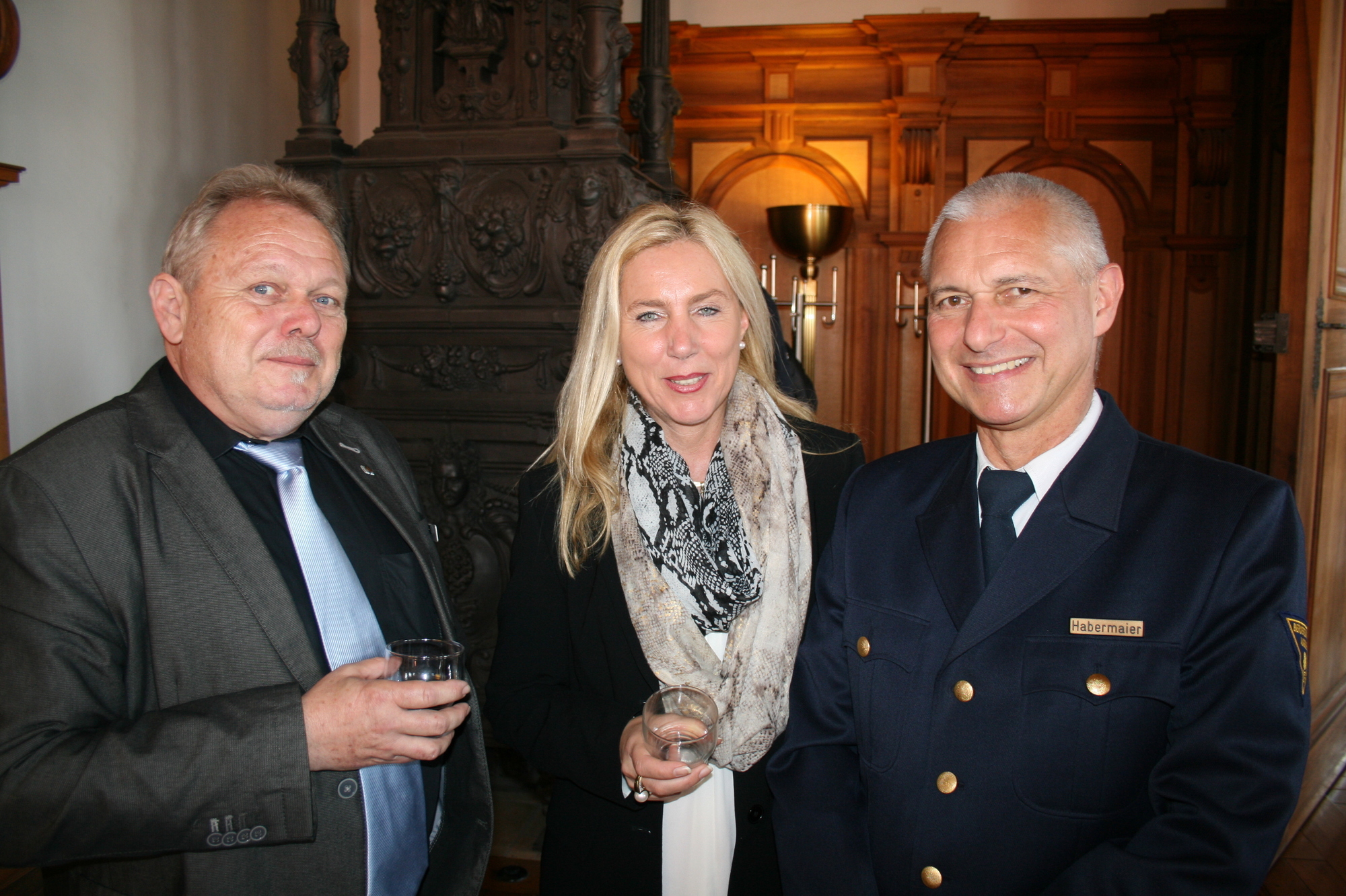 Torsten Keller erhält den Ehrenpreis AUXILIA AUGUSTANA. Foto: B4B WIRTSCHAFTSLEBEN SCHWABEN