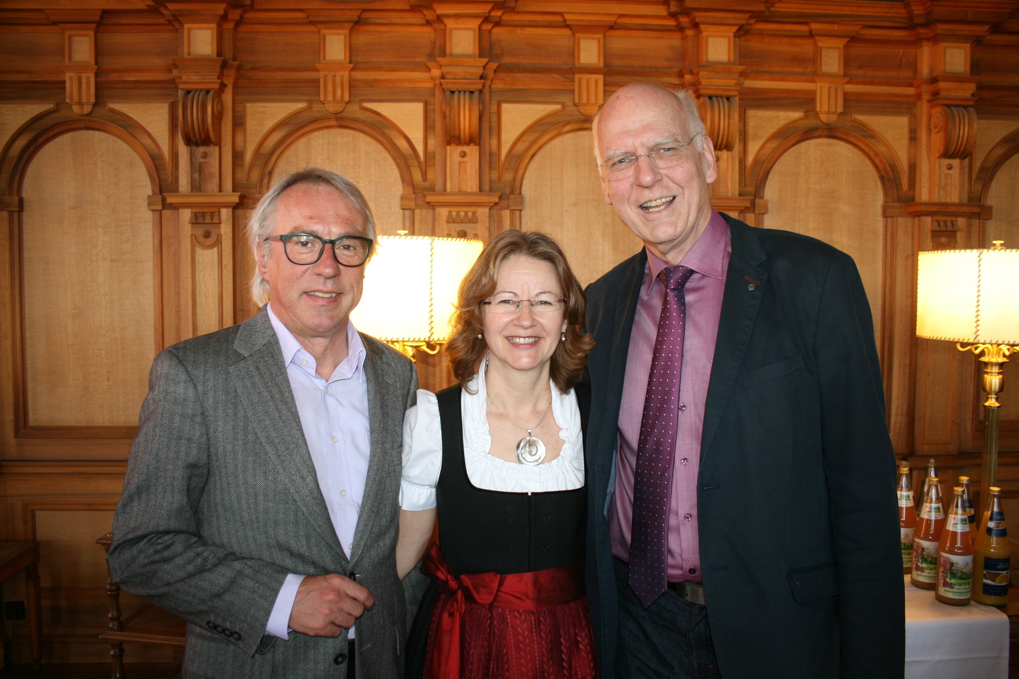 Torsten Keller erhält den Ehrenpreis AUXILIA AUGUSTANA. Foto: B4B WIRTSCHAFTSLEBEN SCHWABEN