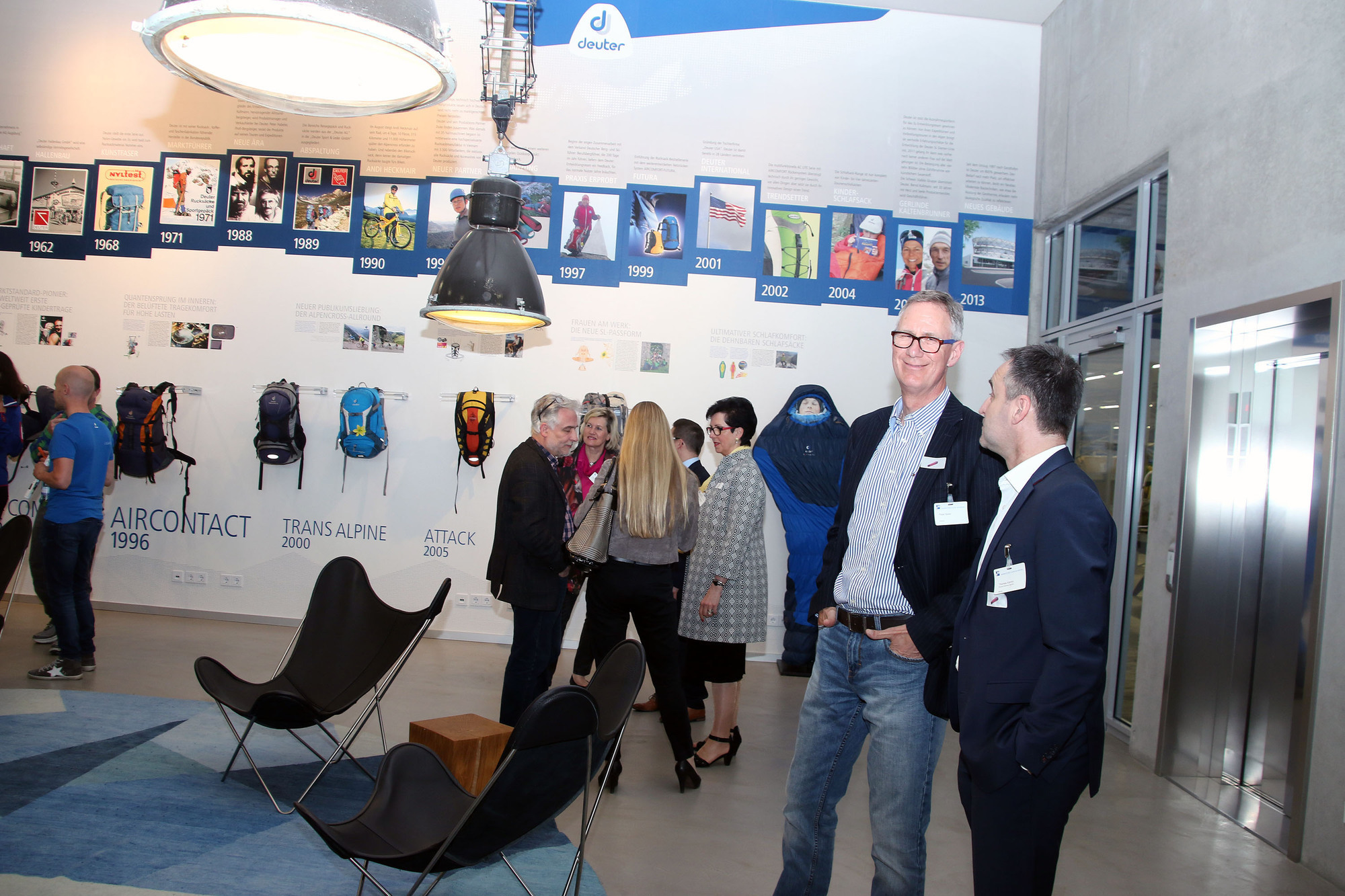 Marketing Club Augsburg zu Besuch bei Deuter in Gersthofen