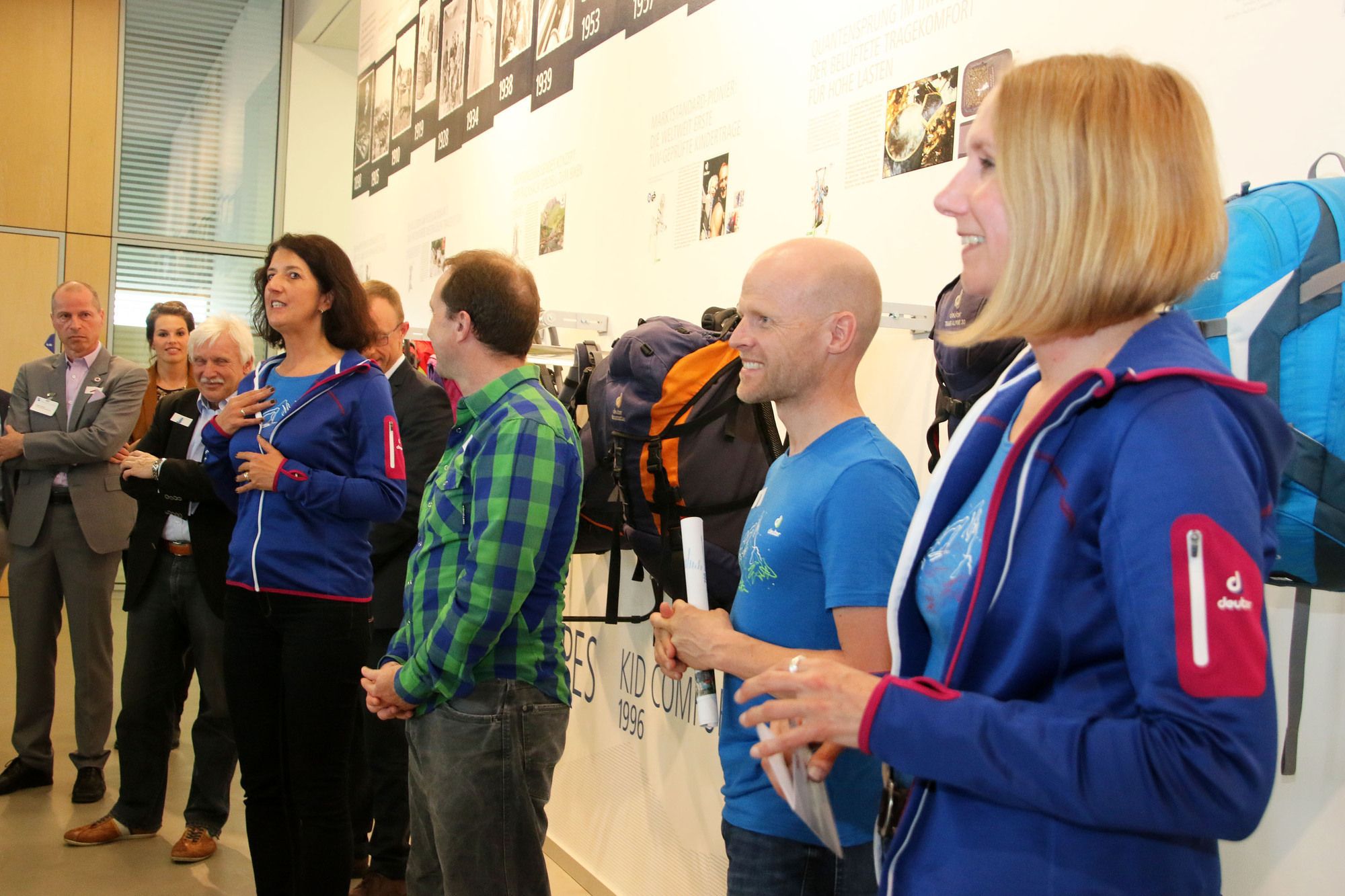Marketing Club Augsburg zu Besuch bei Deuter in Gersthofen