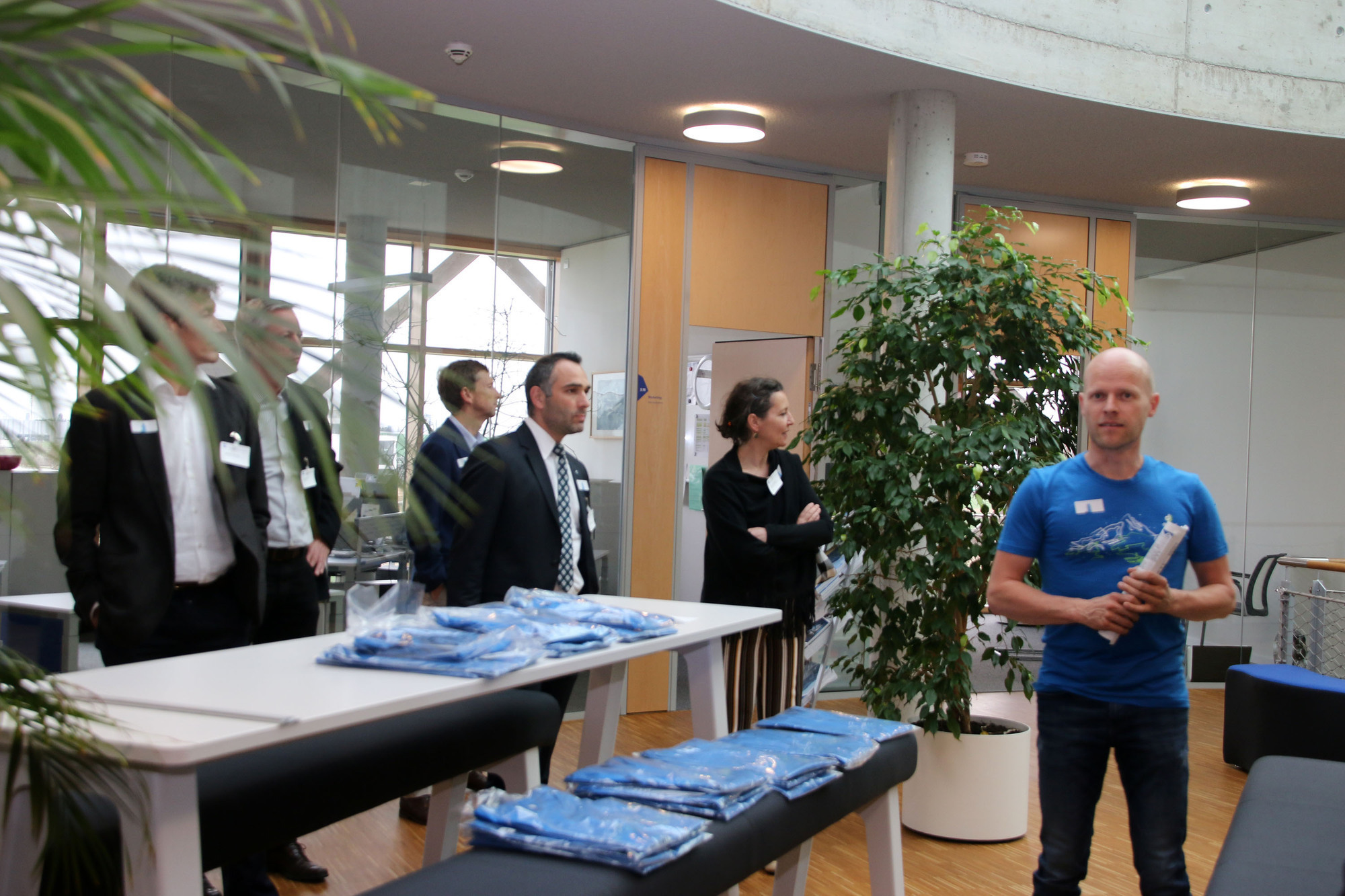 Marketing Club Augsburg zu Besuch bei Deuter in Gersthofen