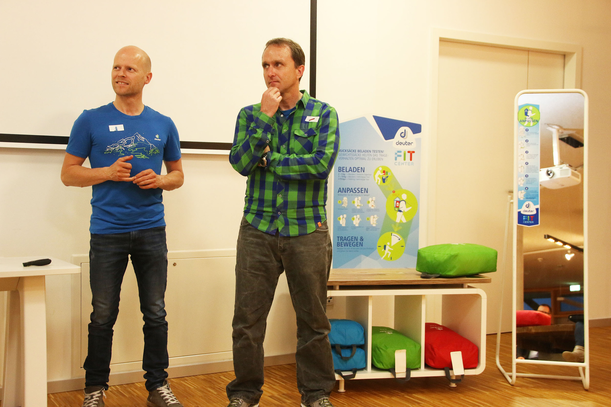 Marketing Club Augsburg zu Besuch bei Deuter in Gersthofen