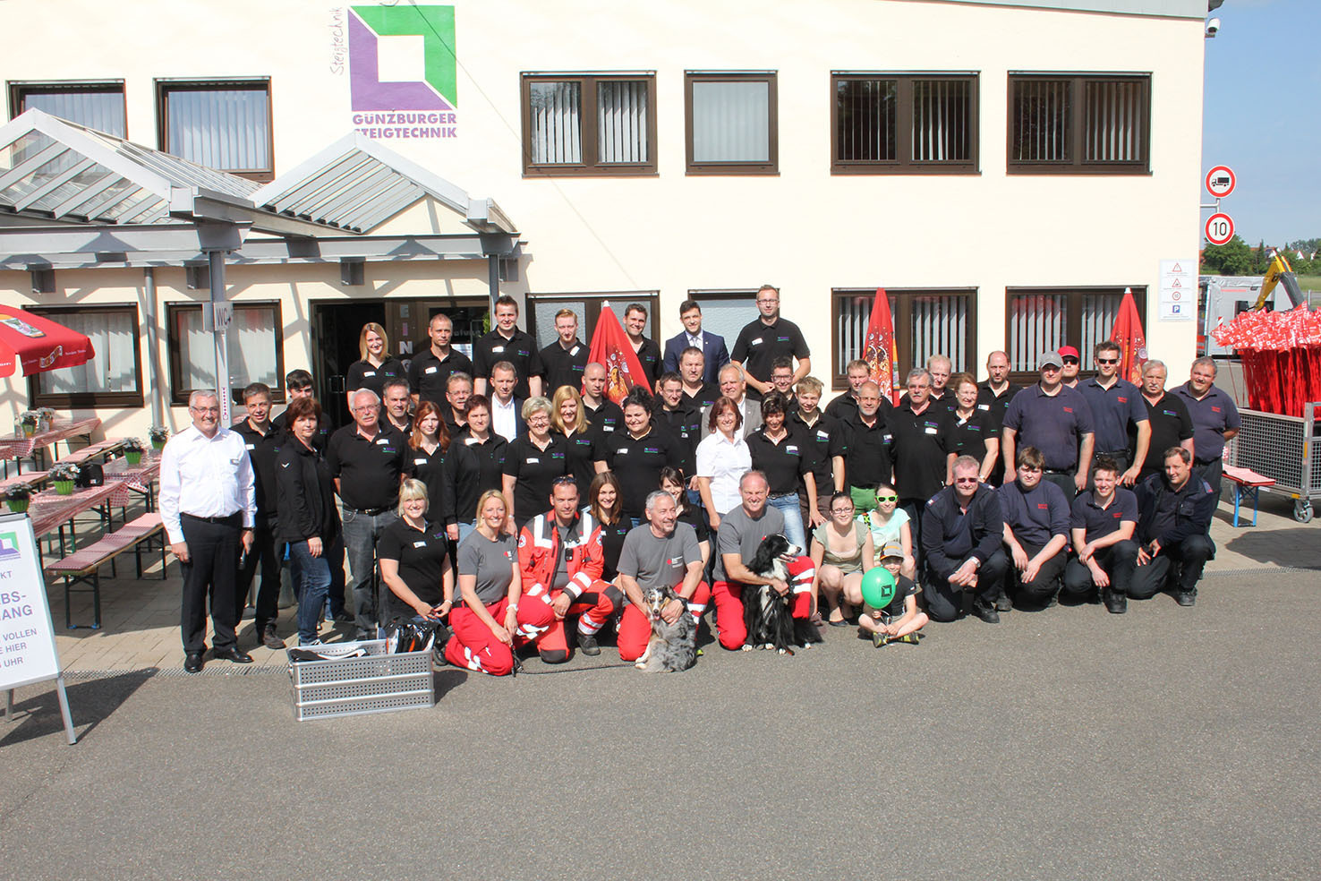 Das Team der Günzburger Steigtechnik freut sich auf viele interessierte Besucher. Foto: Günzburger Steigtechnik