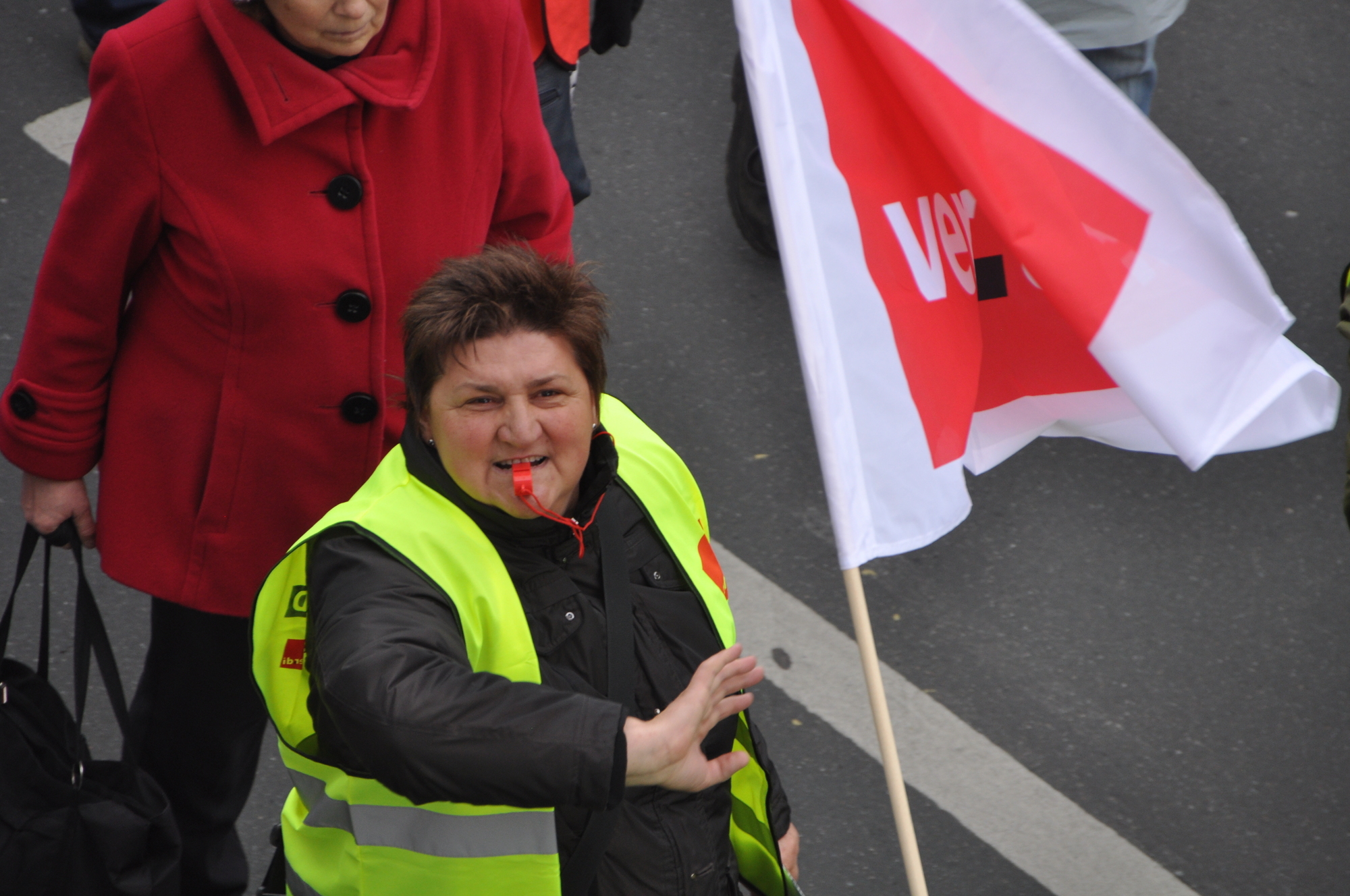 Zahlreiche Mitglieder aus ganz Schwaben nahmen an der Demonstration in Augsburg teil. Foto: B4B WIRTSCHAFTSLEBEN SCHWABEN