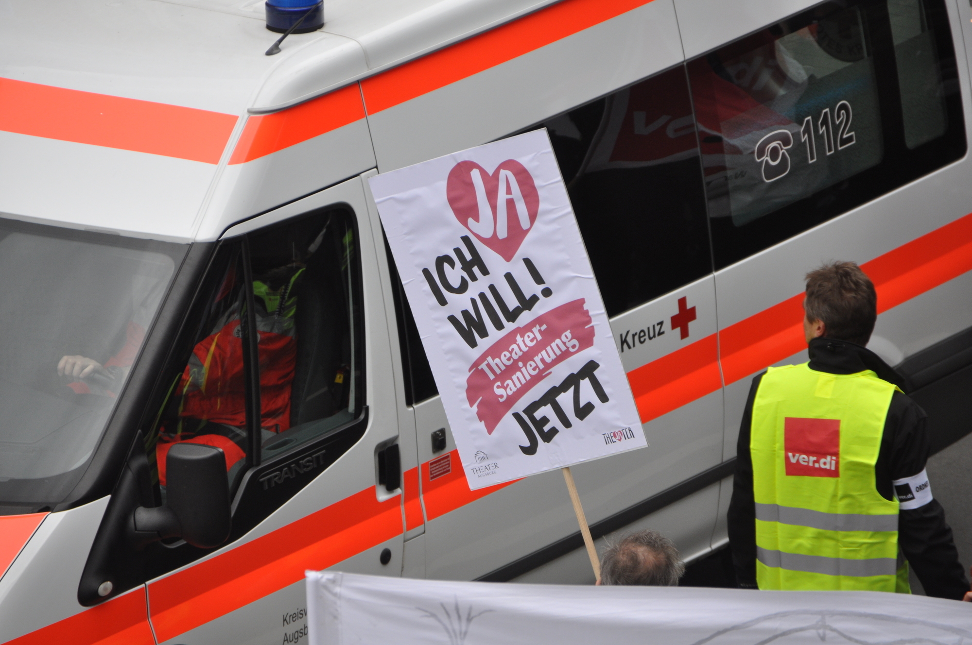 Zahlreiche Mitglieder aus ganz Schwaben nahmen an der Demonstration in Augsburg teil. Foto: B4B WIRTSCHAFTSLEBEN SCHWABEN