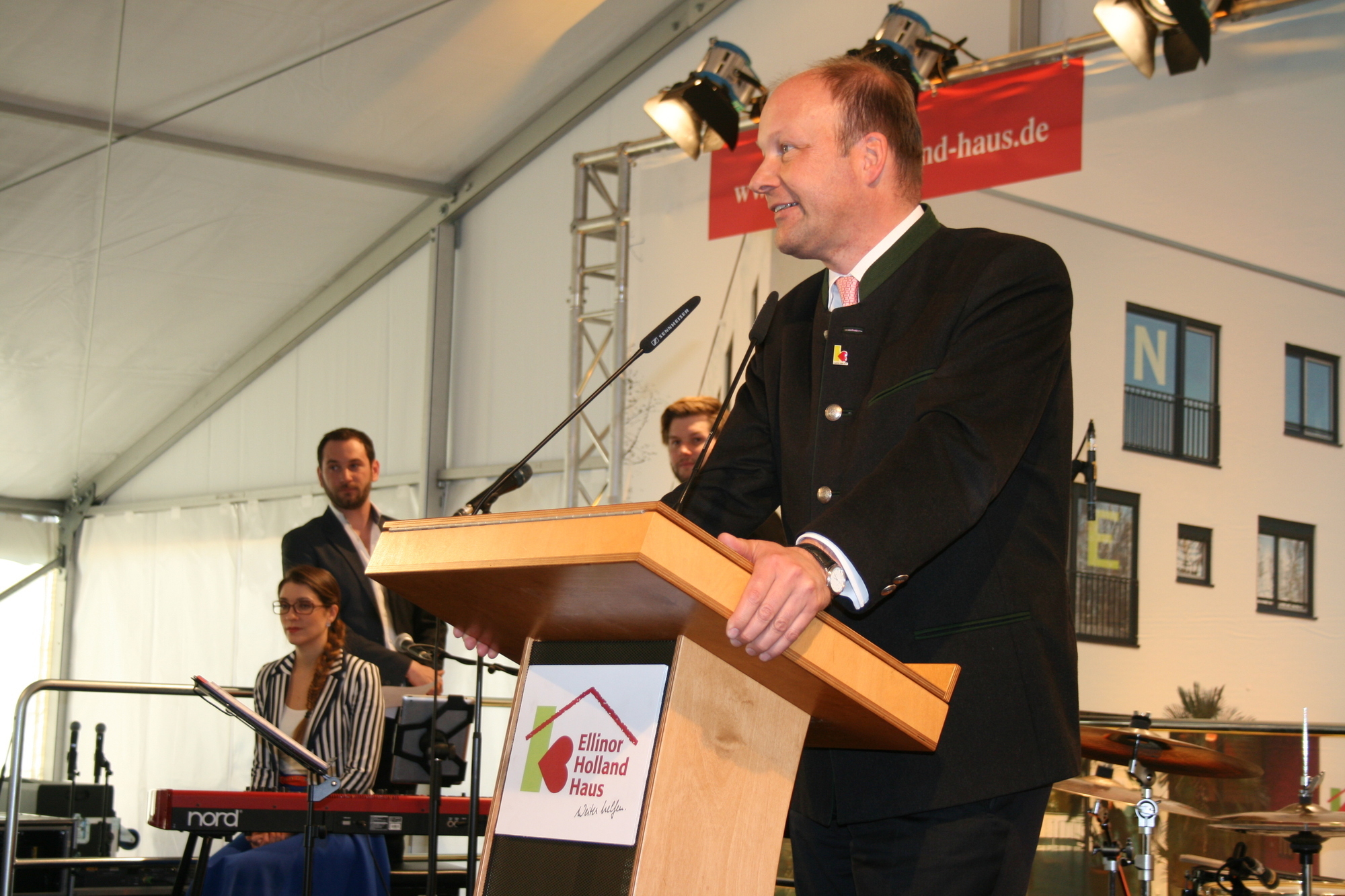 Das Ellinor-Holland-Haus wurde am 28. April 2016 feierlich eröffnet. Foto: B4B WIRTSCHAFTSLEBEN SCHWABEN