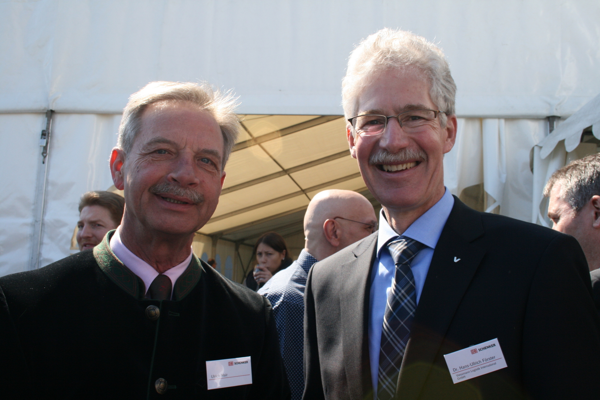 Das neue Logistik-Zentrum von DB Schenker wurde am 29. April 2016 feierlich eröffnet. Foto: B4B WIRTSCHAFTSLEBEN SCHWABEN