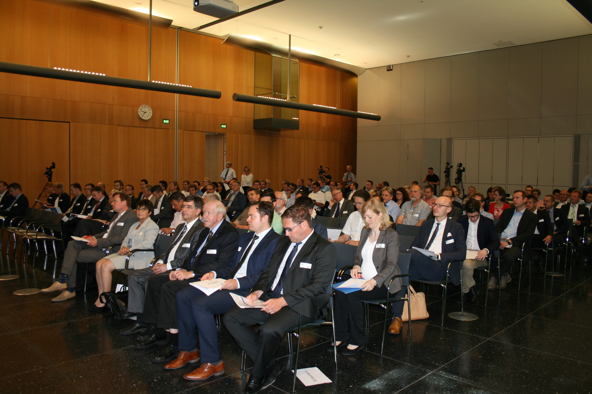 IHK Schwaben zeigt wie Digitalisierung im Mittelstand gelingt. Foto: B4B WIRTSCHAFTSLEBEN SCHWABEN