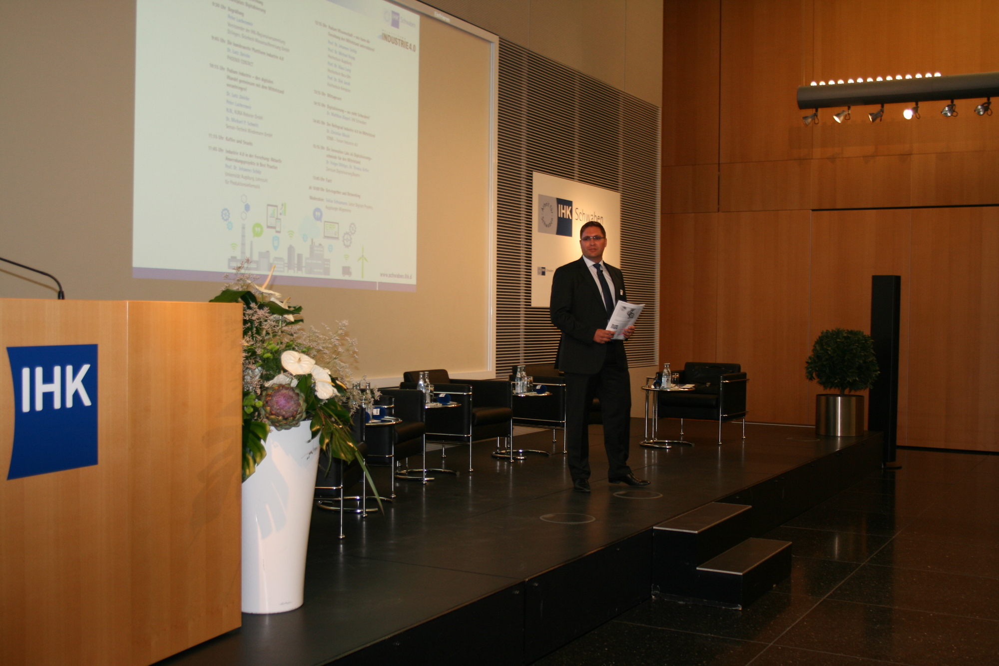 IHK Schwaben zeigt wie Digitalisierung im Mittelstand gelingt. Foto: B4B WIRTSCHAFTSLEBEN SCHWABEN