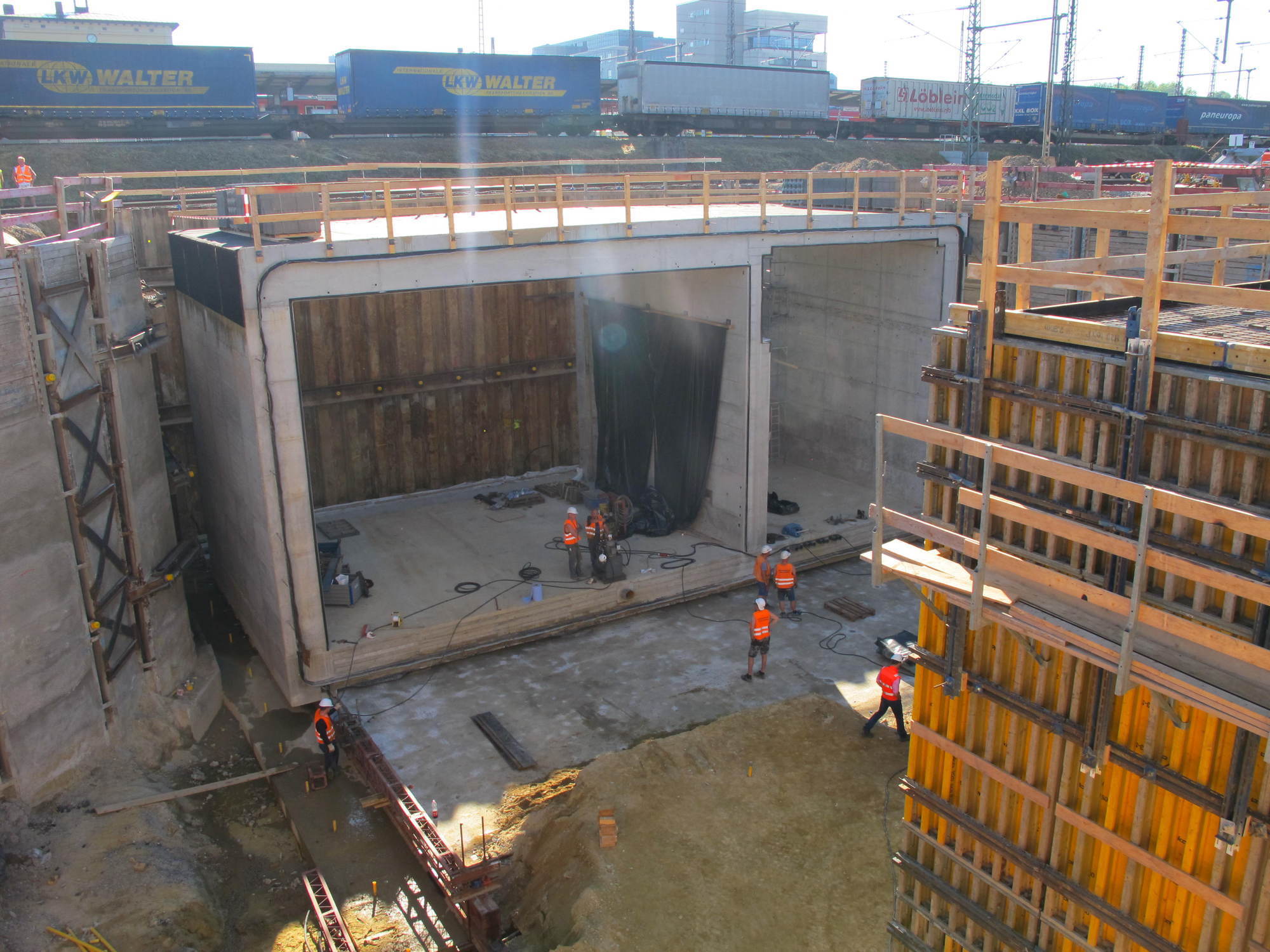 Der spektakuläre Einschub des Tunnelelements fand am 24. Juni 2016 statt. Foto: B4B WIRTSCHAFTSLEBEN SCHWABEN