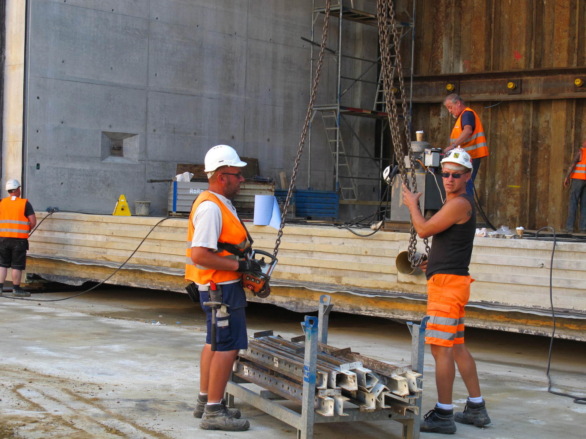 Der spektakuläre Einschub des Tunnelelements fand am 24. Juni 2016 statt. Foto: B4B WIRTSCHAFTSLEBEN SCHWABEN