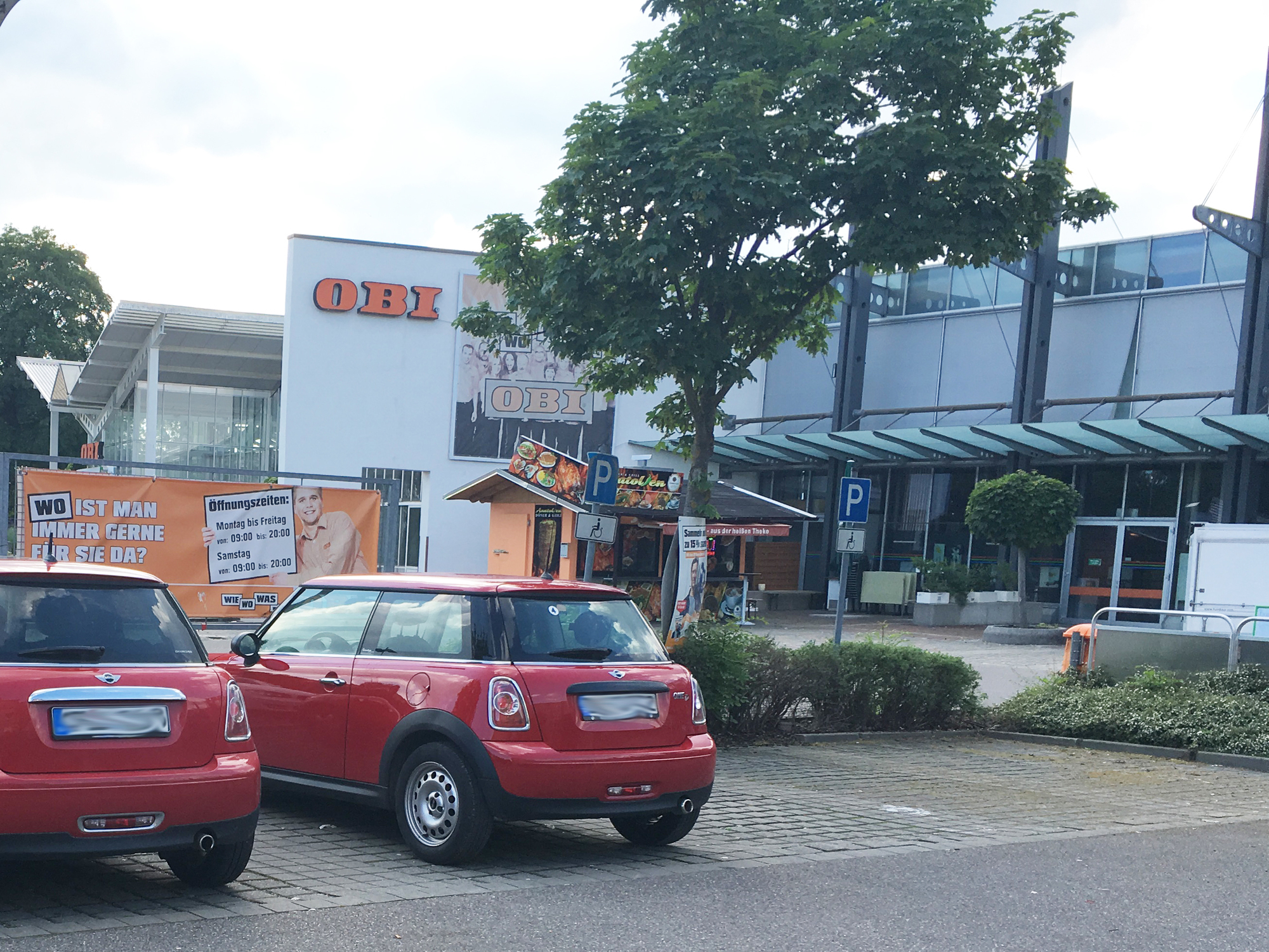 Die Augsburger OBI-Filiale in der Proviantbachstraße schließt. Foto: B4B WIRTSCHAFTSLEBEN SCHWABEN