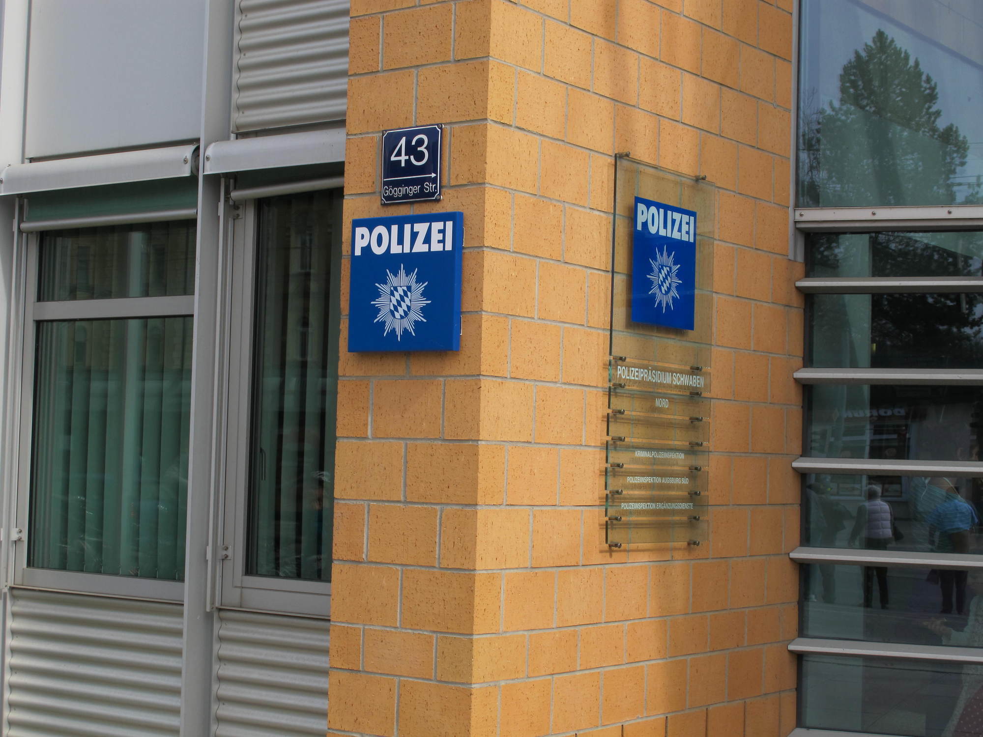 Symbolbild: Die Augsburger Polizei bittet um Mithilfe. Foto: B4B WIRTSCHAFTSLEBEN SCHWABEN