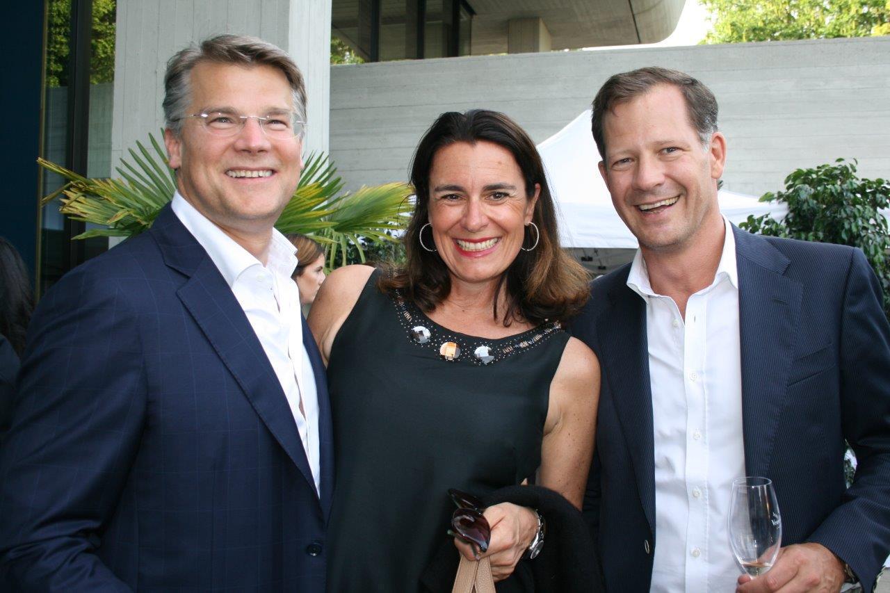 Ausgelassene Stimmung auf dem Augsburger Medienpreis 2016. Foto: B4B WIRTSCHAFTSLEBEN SCHWABEN