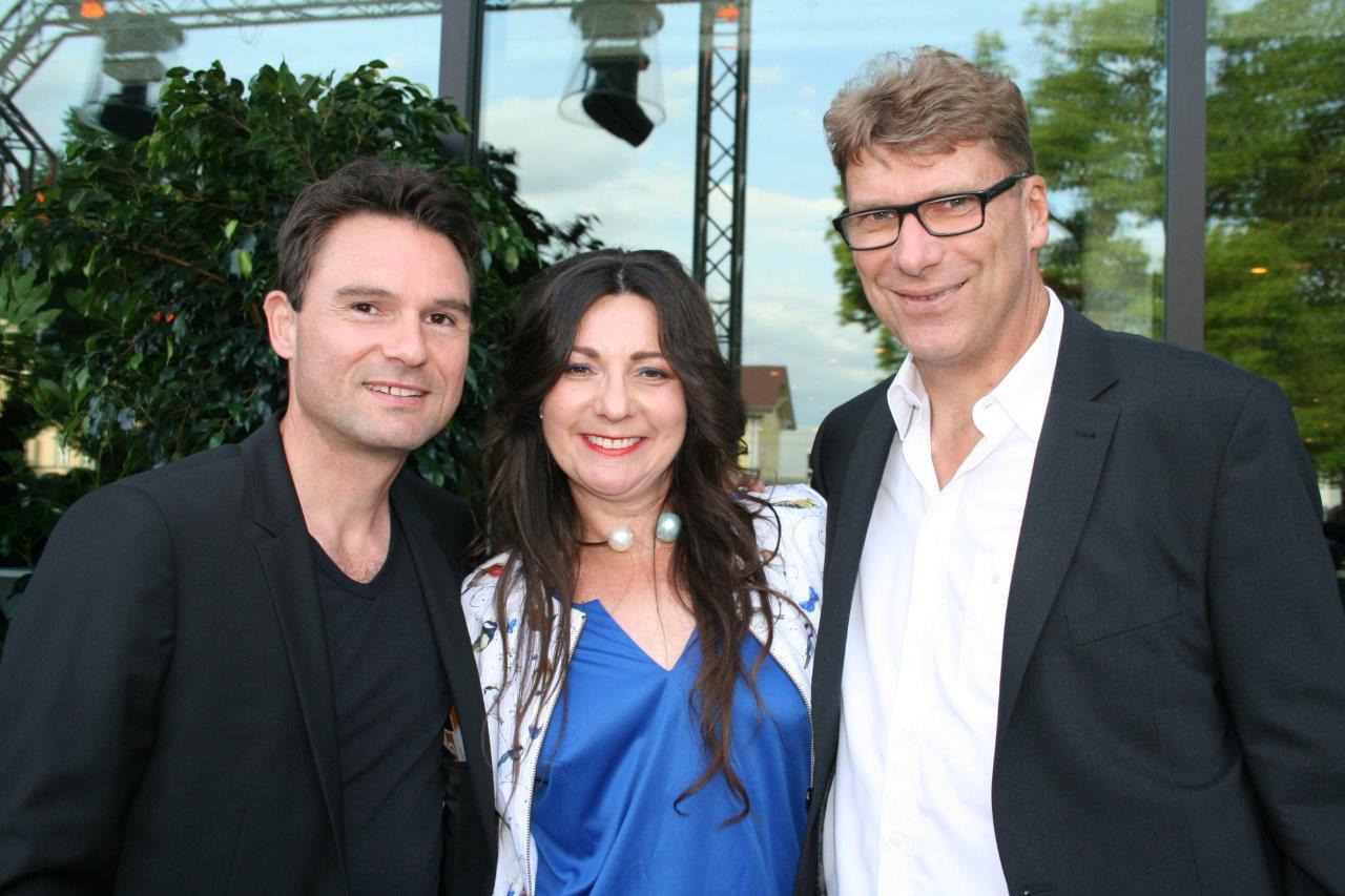 Ausgelassene Stimmung auf dem Augsburger Medienpreis 2016. Foto: B4B WIRTSCHAFTSLEBEN SCHWABEN