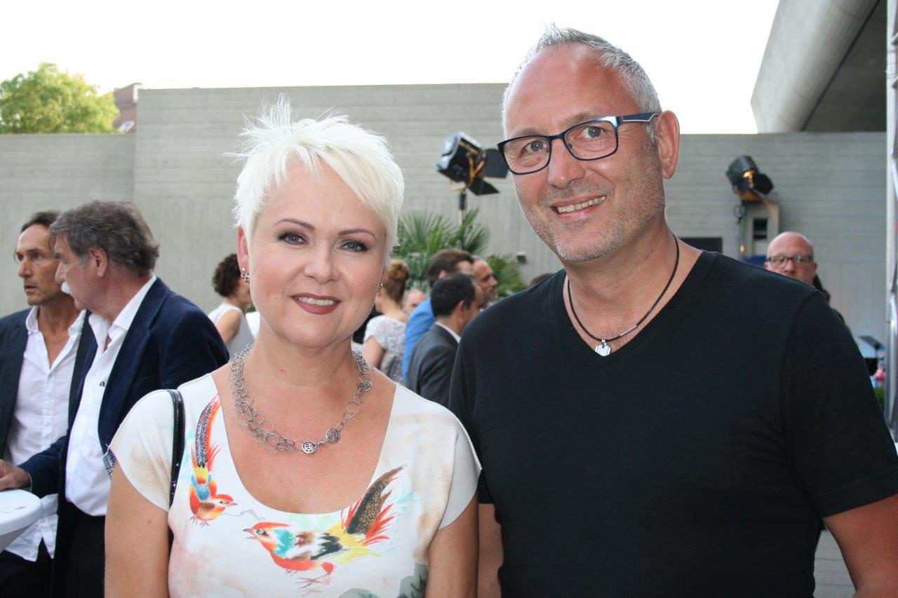 Ausgelassene Stimmung auf dem Augsburger Medienpreis 2016. Foto: B4B WIRTSCHAFTSLEBEN SCHWABEN