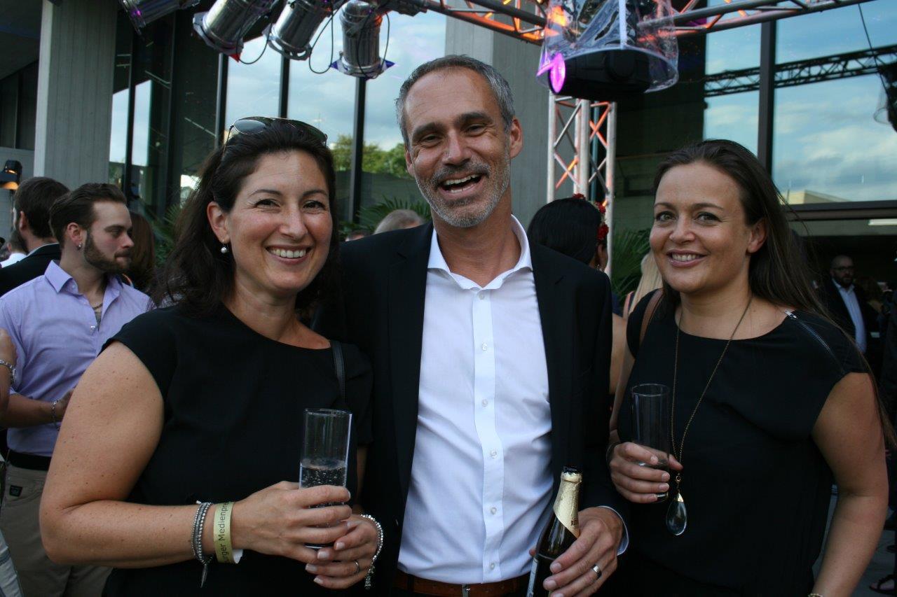 Ausgelassene Stimmung auf dem Augsburger Medienpreis 2016. Foto: B4B WIRTSCHAFTSLEBEN SCHWABEN