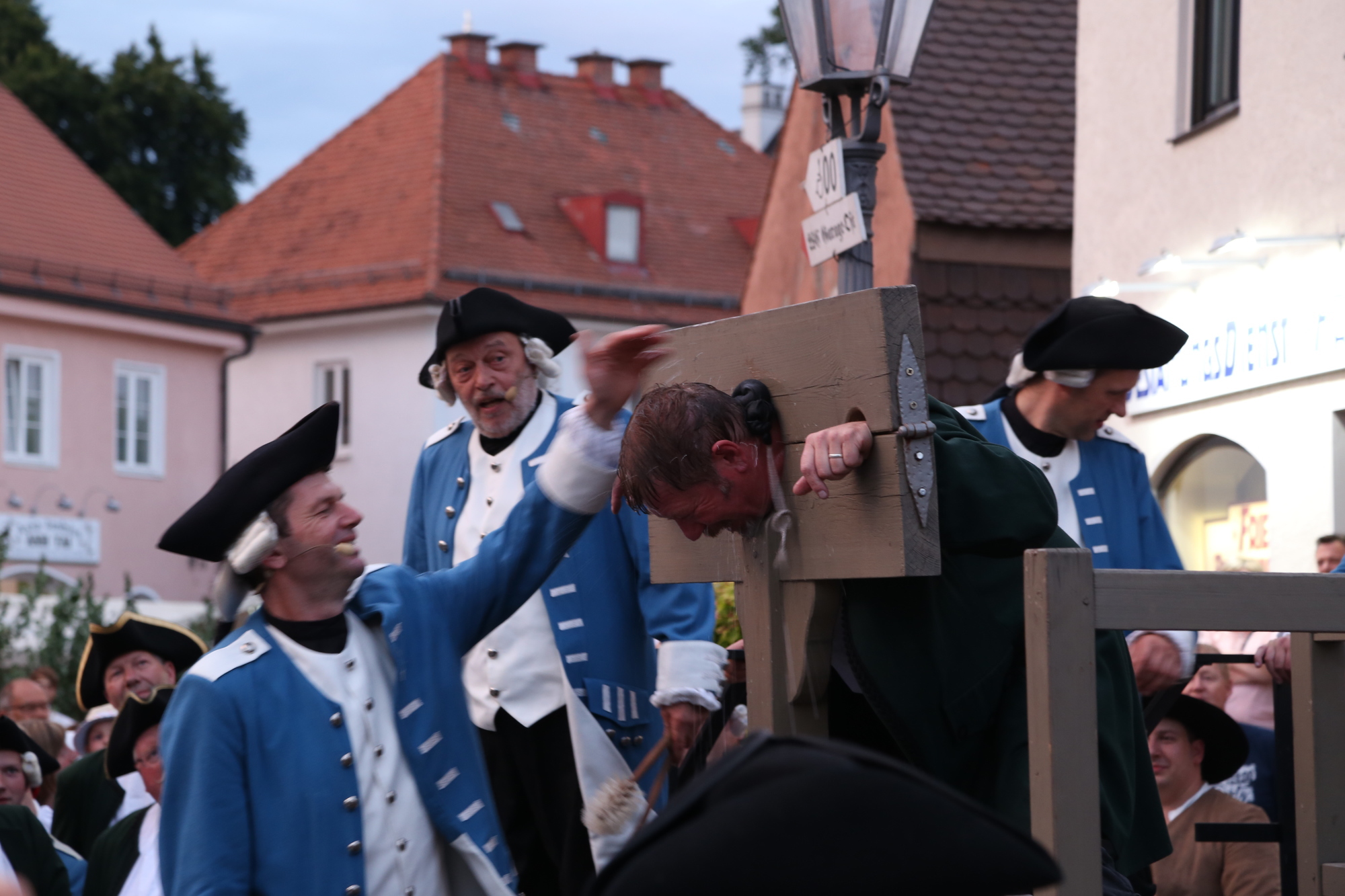 Friedberger Zeit: Startschuss für das Altstadtfest 2016. Foto: B4B WIRTSCHAFTSLEBEN SCHWABEN