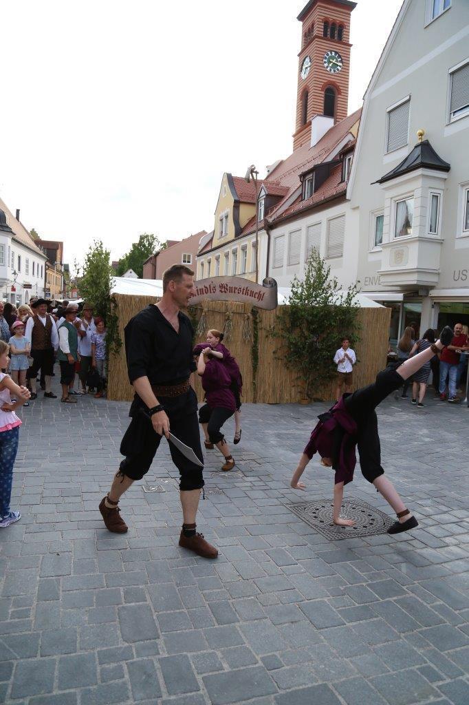 Eröfnungswochenende auf der Friedberger Zeit 2016. Foto: B4B WIRSCHAFTSLEBEN SCHWABEN