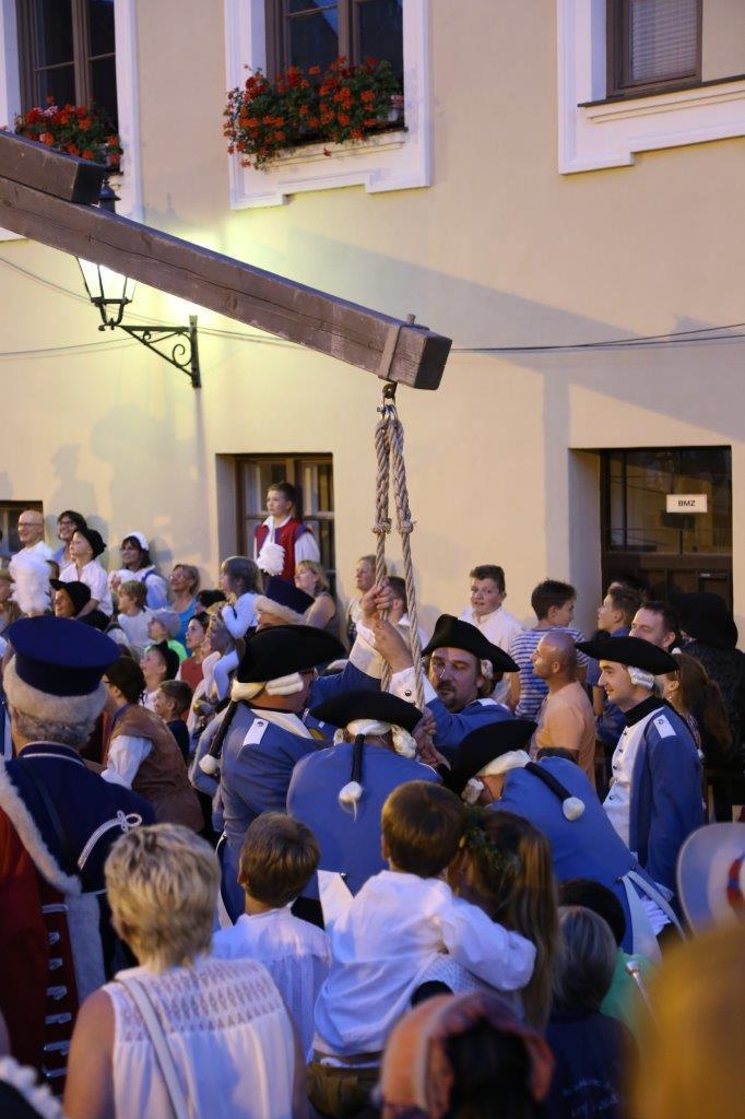 Eröfnungswochenende auf der Friedberger Zeit 2016. Foto: B4B WIRSCHAFTSLEBEN SCHWABEN