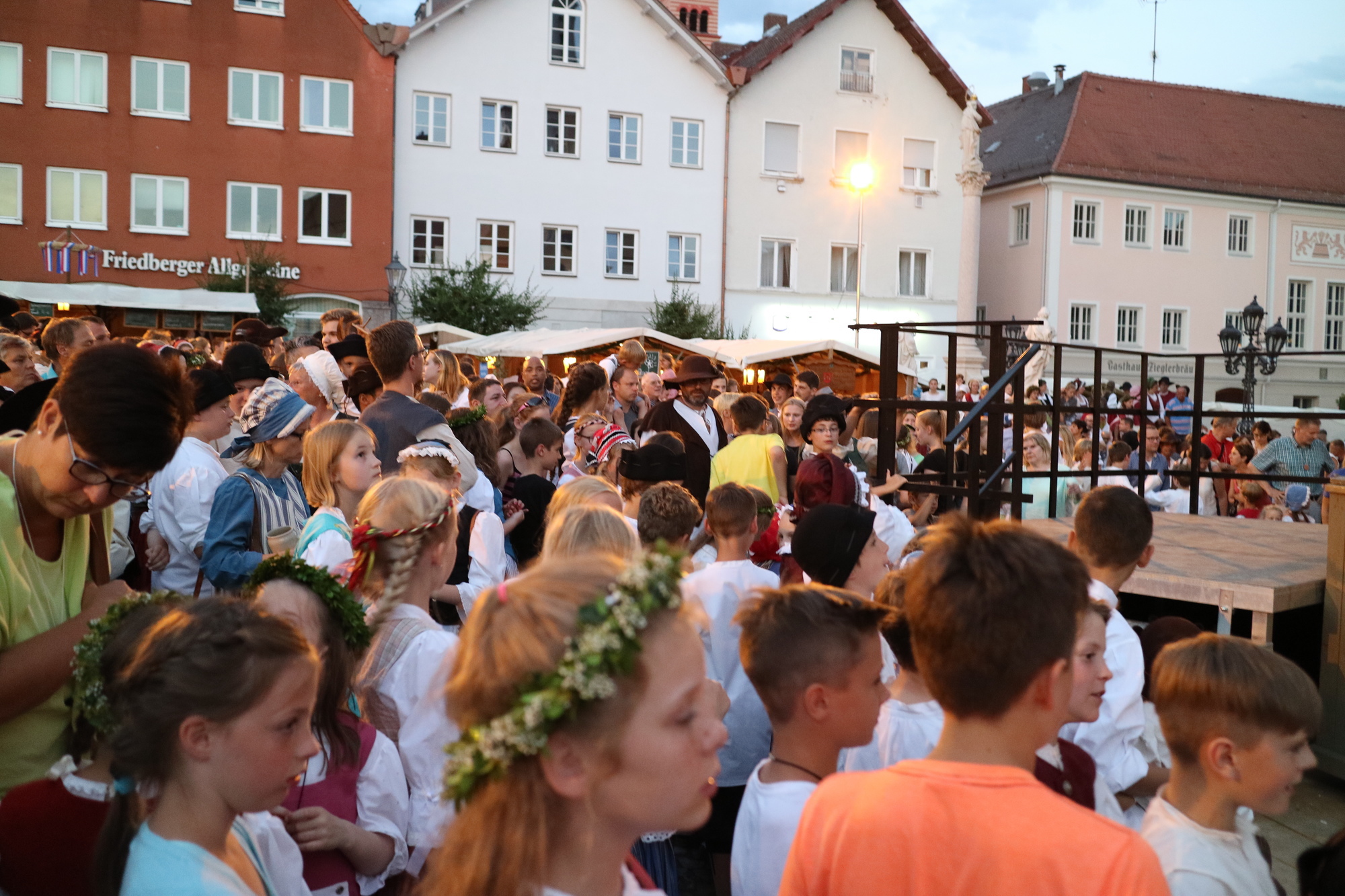 Friedberger Zeit 2016 - Eröffnungswochenende. Foto: B4B WIRTSCHAFTSLEBEN SCHWABEN