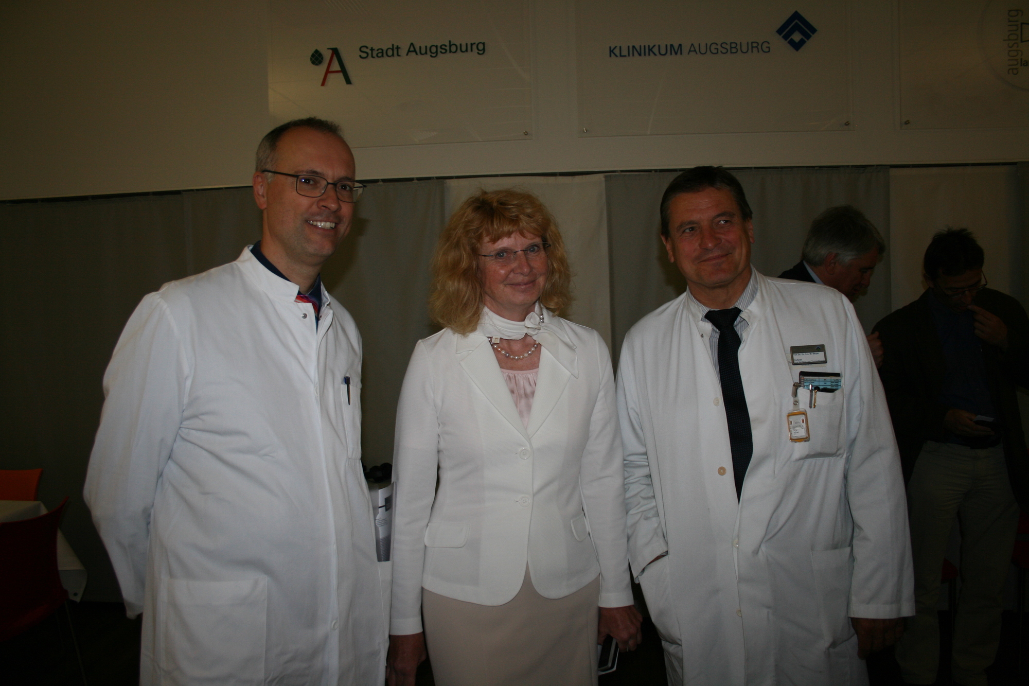 Die Grundsteinlegung für den Klinikum-Anbau West erfolgte am 15. Juil 2016. Foto: B4B WIRTSCHAFTSLEBEN SCHWABEN