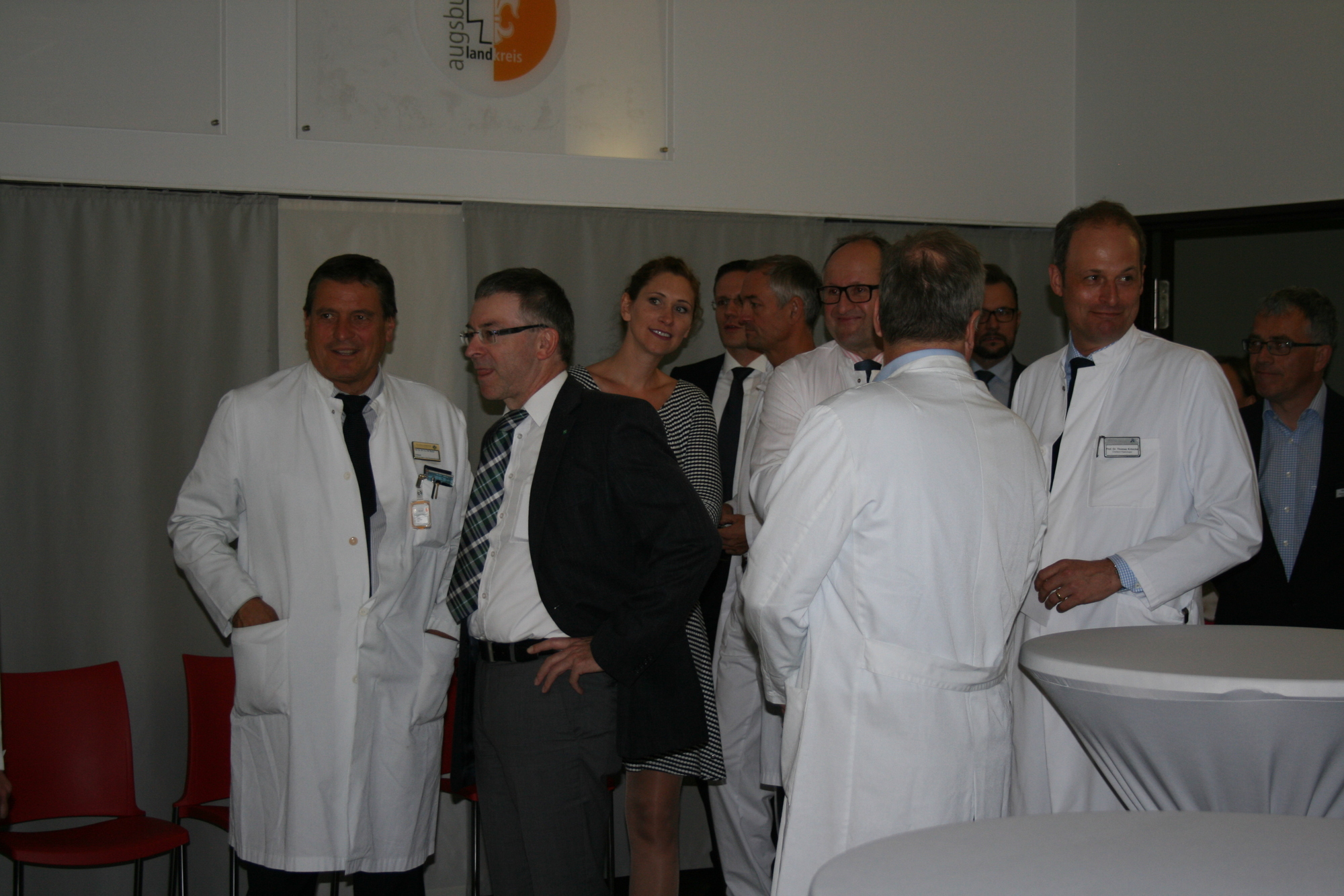 Die Grundsteinlegung für den Klinikum-Anbau West erfolgte am 15. Juil 2016. Foto: B4B WIRTSCHAFTSLEBEN SCHWABEN