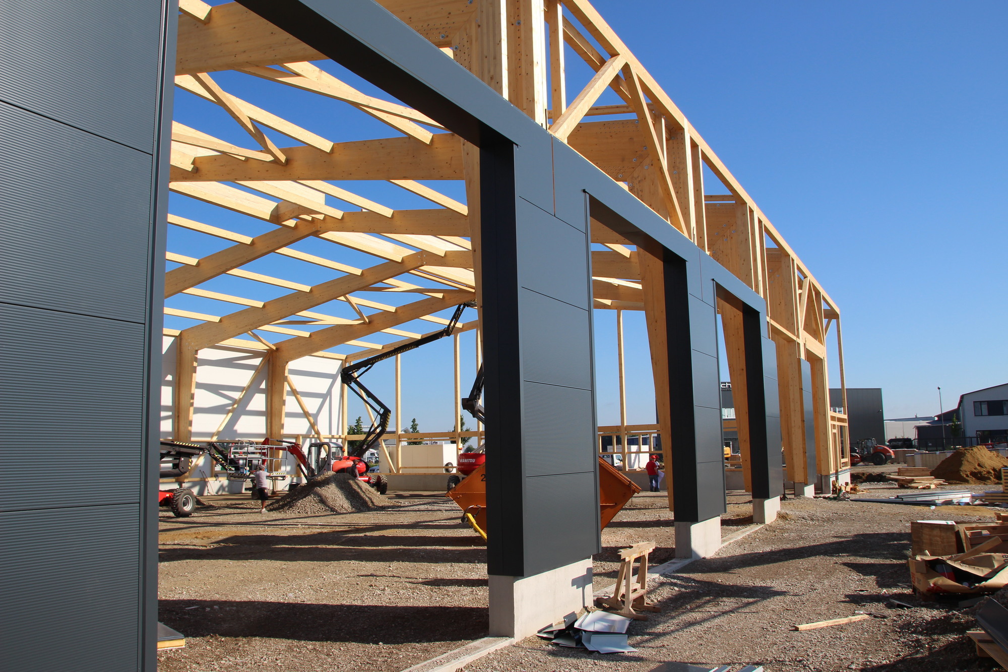 Der neue Firmensitz von mobiheat liegt im Gewerbegebiet Derching. Foto: mobiheat GmbH