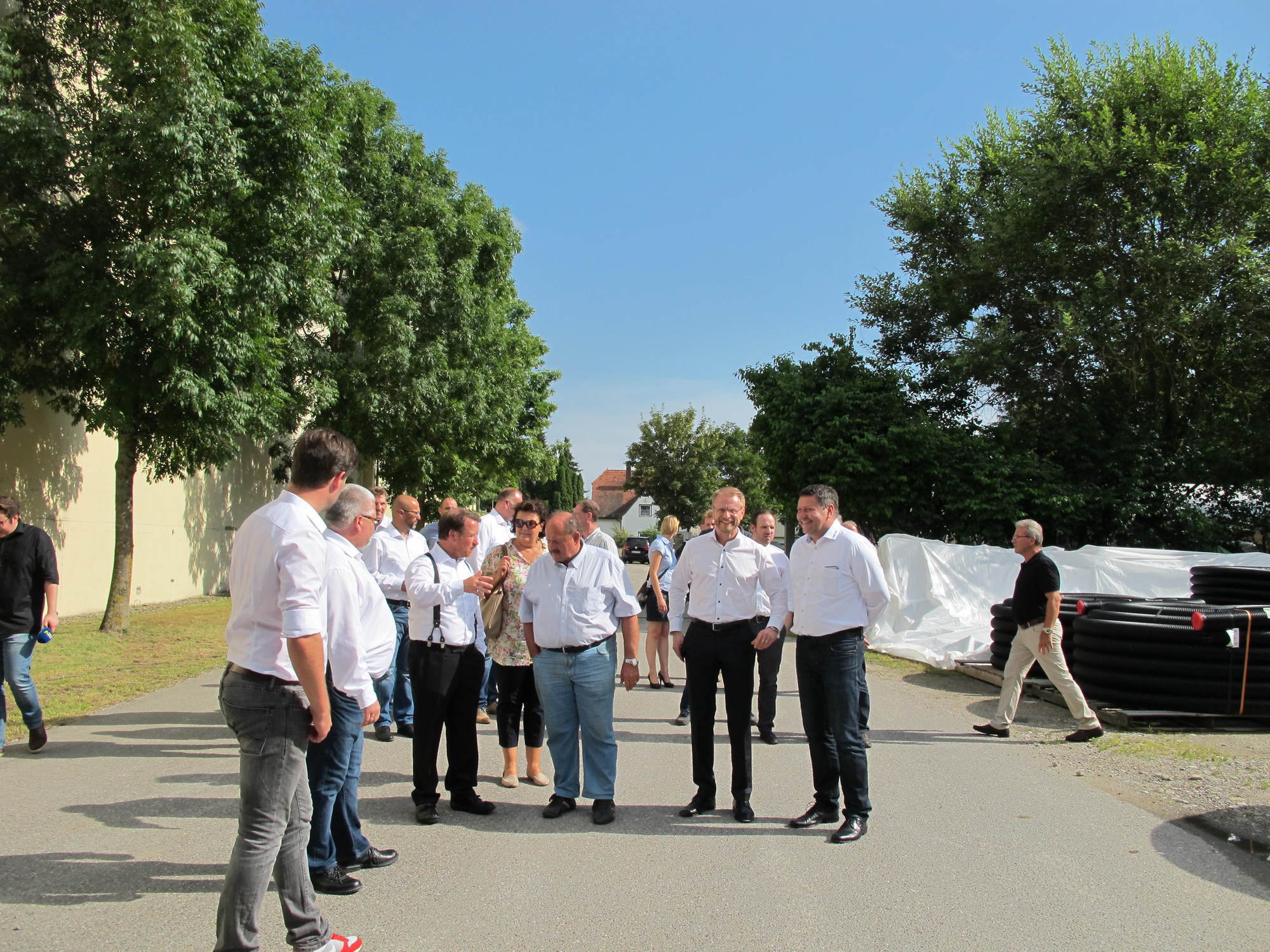 Das neue Distributionslager von LOGSTOR wurde am 21. Juli 2016 feierlich eröffnet. Foto: B4B WIRTSCHAFTSLEBEN SCHWABEN