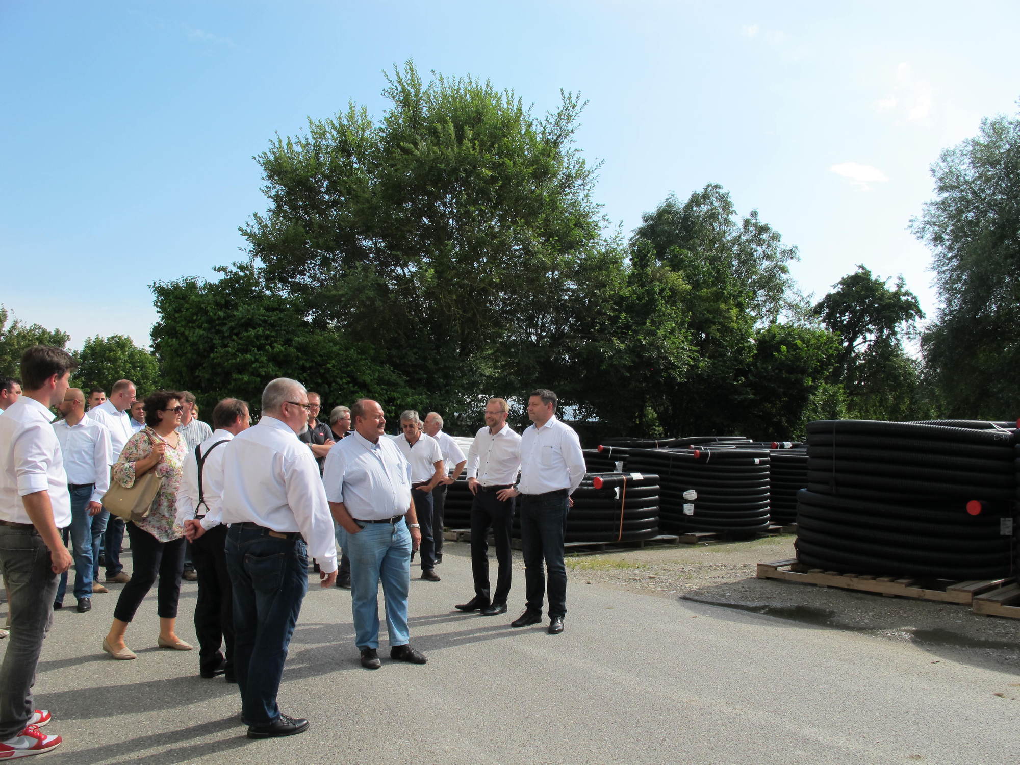 Das neue Distributionslager von LOGSTOR wurde am 21. Juli 2016 feierlich eröffnet. Foto: B4B WIRTSCHAFTSLEBEN SCHWABEN