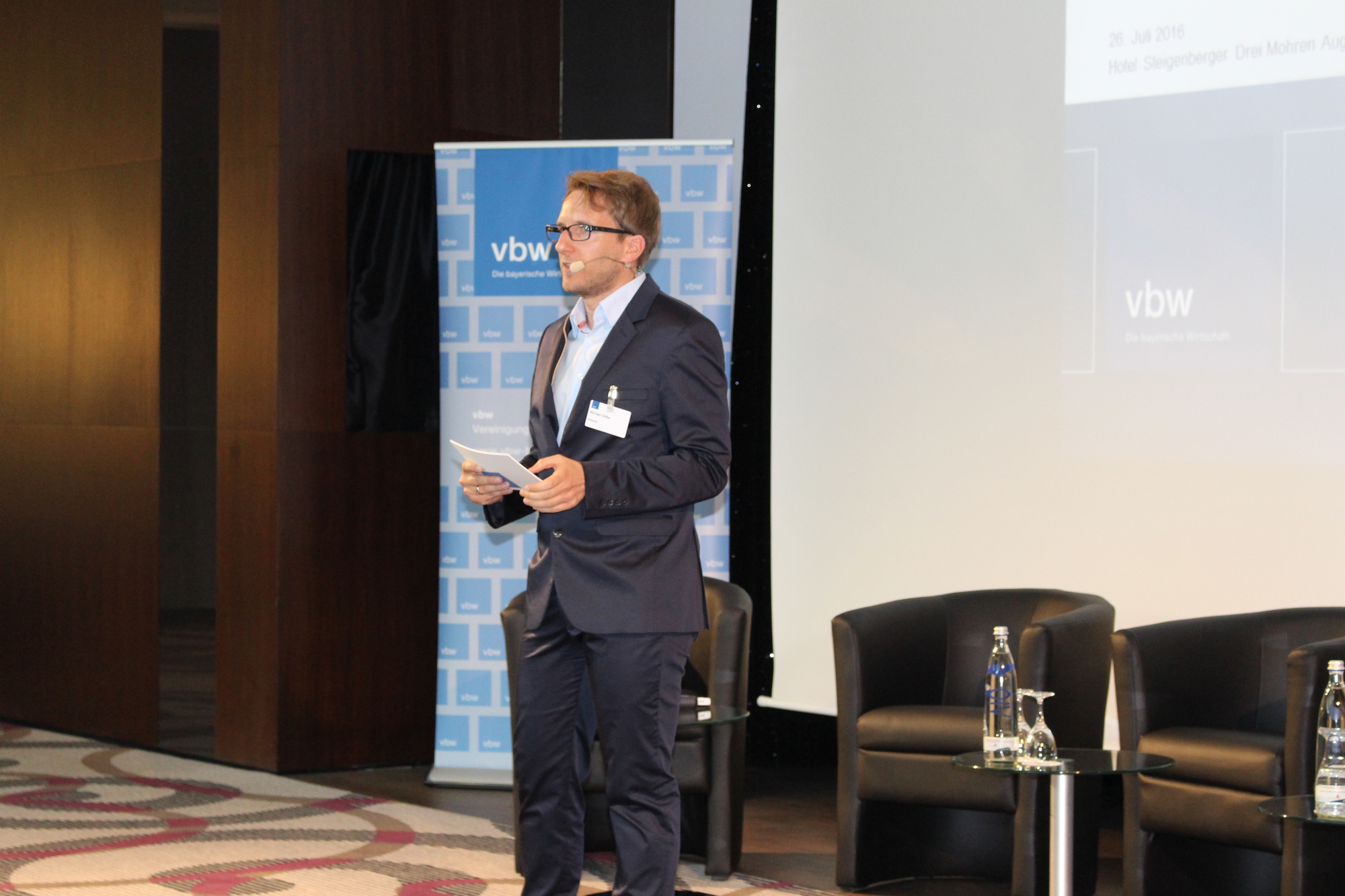 Die vbw informiert zum Thema Corporate Social Responsibility. Foto: B4B WIRTSCHAFTSLEBEN SCHWABEN