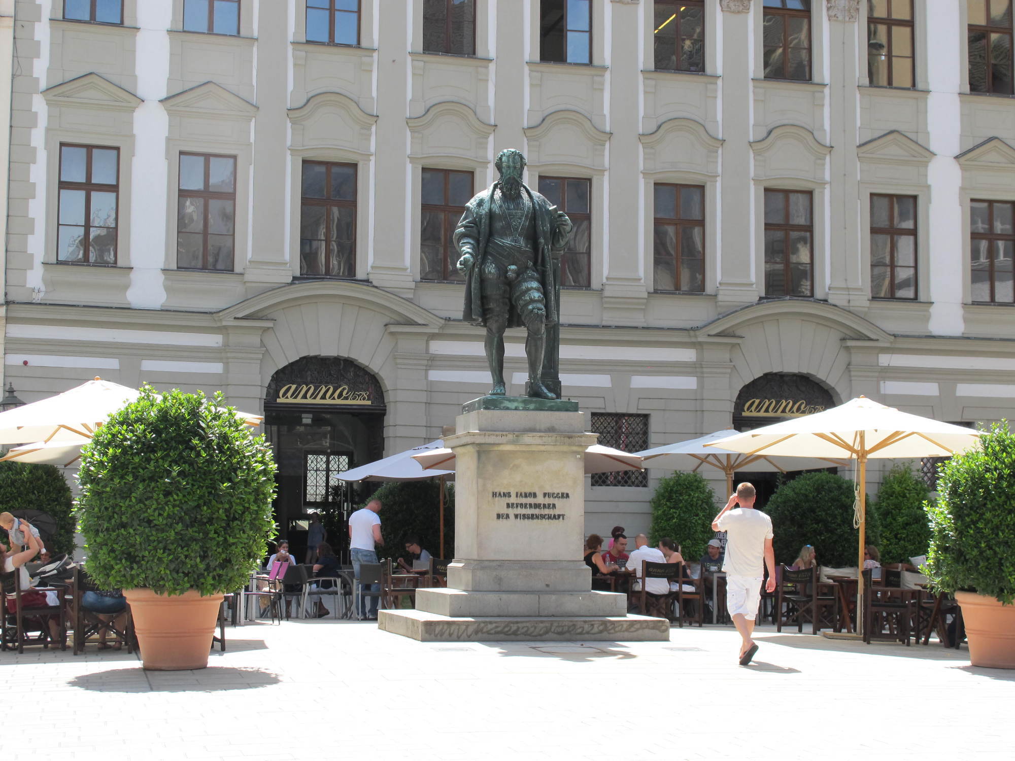 Das Café Anno am Fuggerplatz. Foto: B4B WIRTSCHAFTSLEBEN SCHWABEN