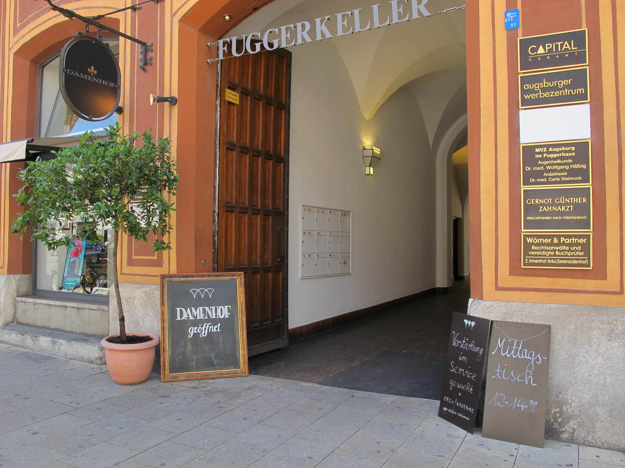 Der Damenhof in der Maxstraße. Foto: B4B WIRTSCHAFTSLEBEN SCHWABEN