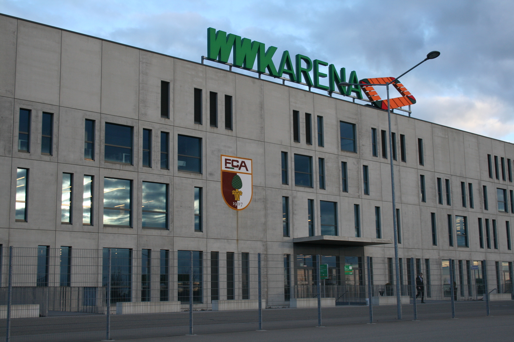 Der Kioskbetreiber für WWK Arena steht fest. Foto: B4B WIRTSCHAFTSLEBEN SCHWABEN