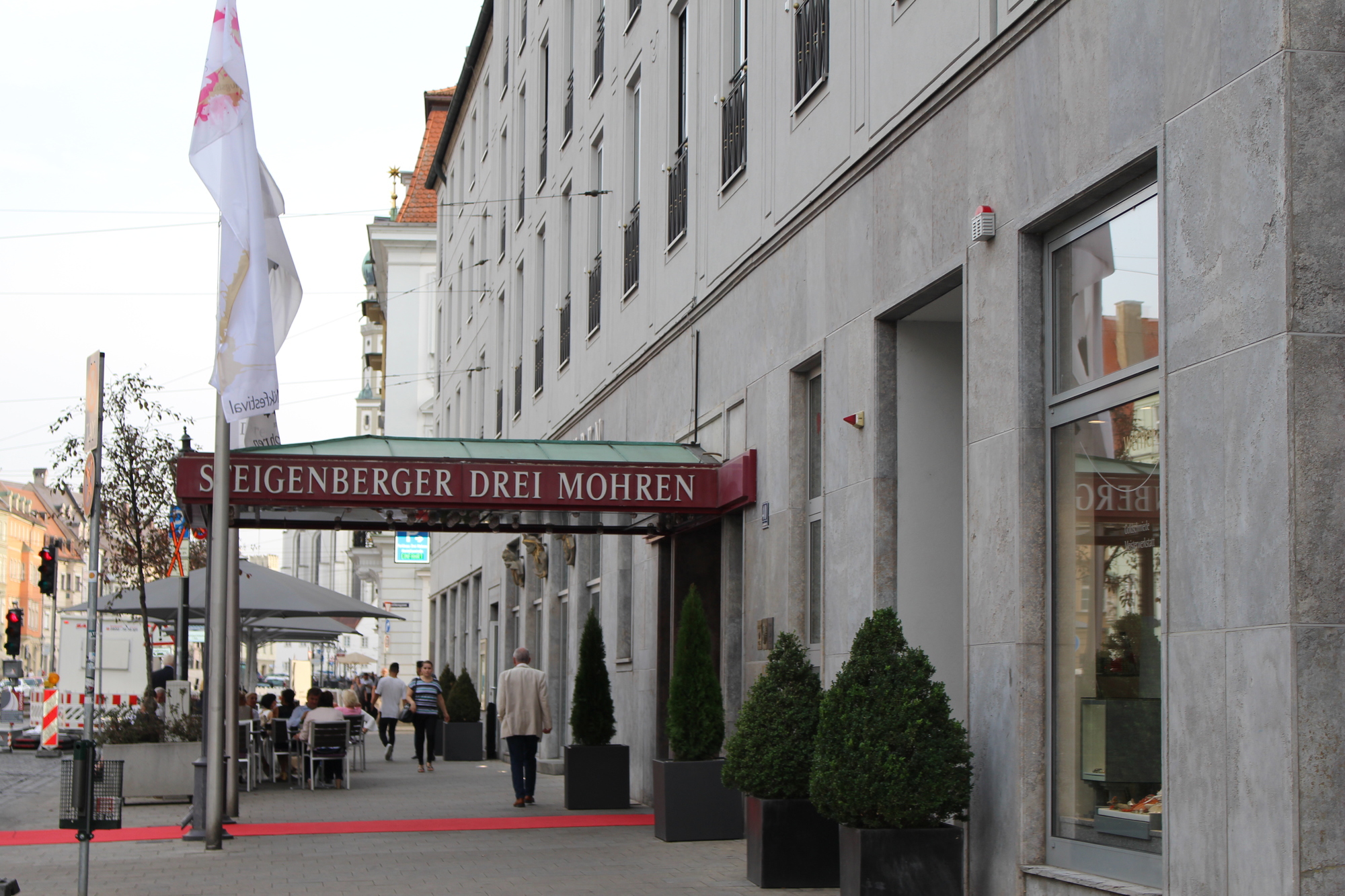 Das 90-jährige Jubiläum der VWA Schwaben wurde im Steigenberger Hotel Drei Mohren gefeiert. Foto: B4B WIRTSCHAFTSLEBEN SCHWABEN