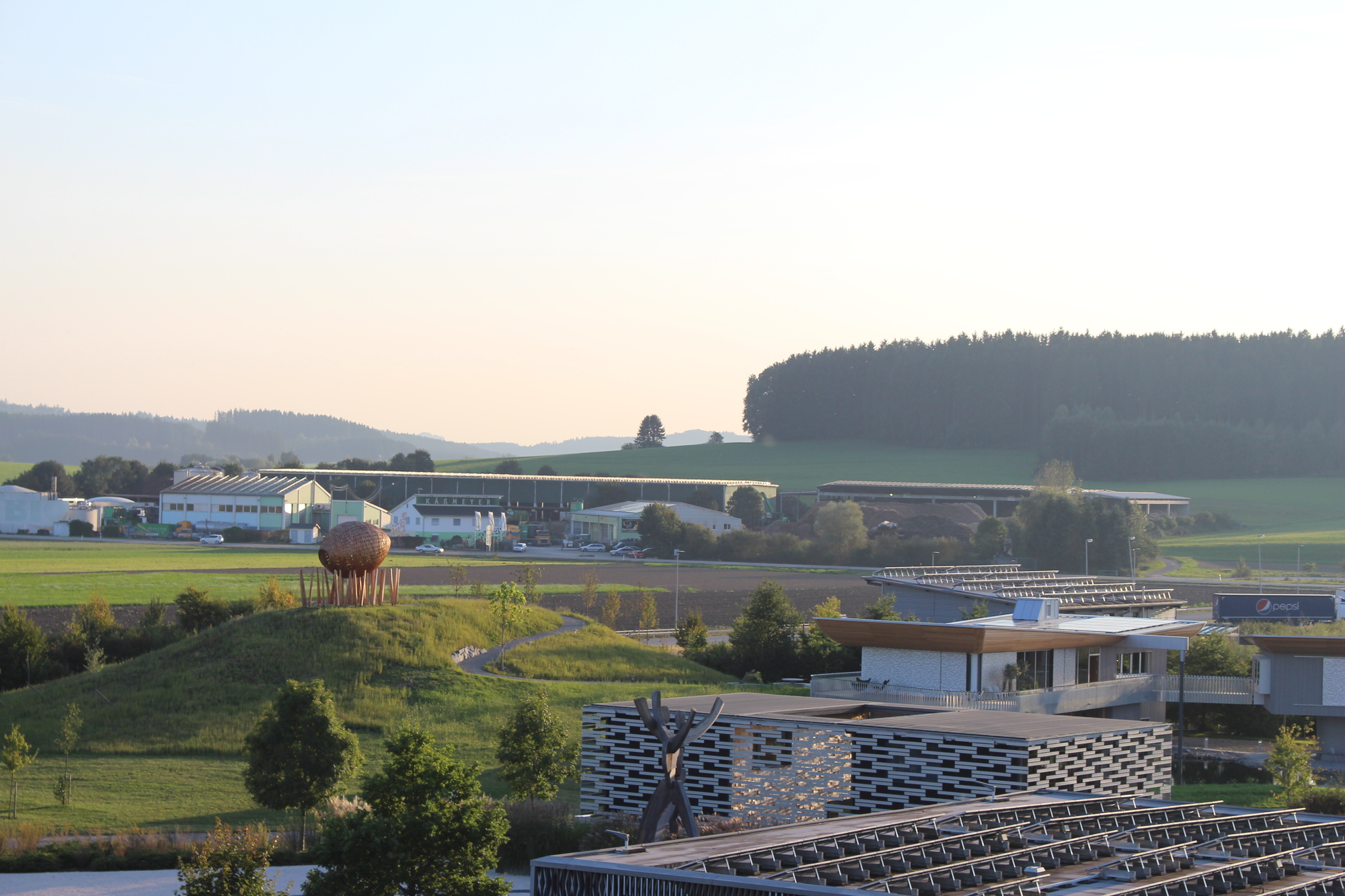 Auf Zeitreise durch die Firmengeschichte: 2016 feiert Baufritz 120-jähriges Jubiläum. Foto: B4B WIRTSCHAFTSLEBEN SCHWABEN