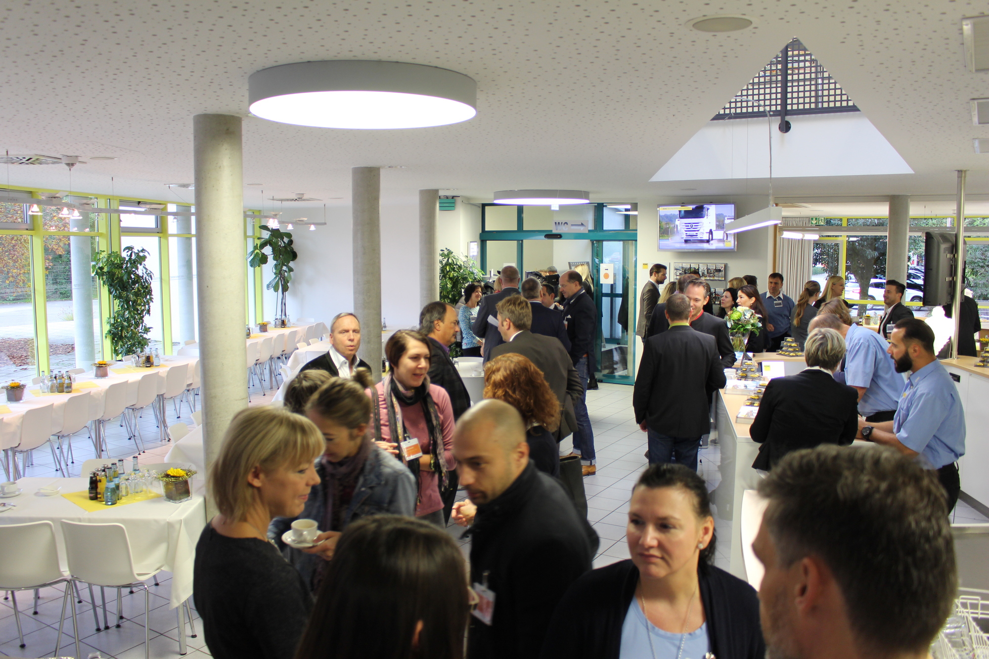 Das 9. vmm Mittelstandsfrühstück fand im ADAC Fahrsicherheitszentrum statt. Foto: B4B WIRTSCHAFTSLEBEN SCHWABEN