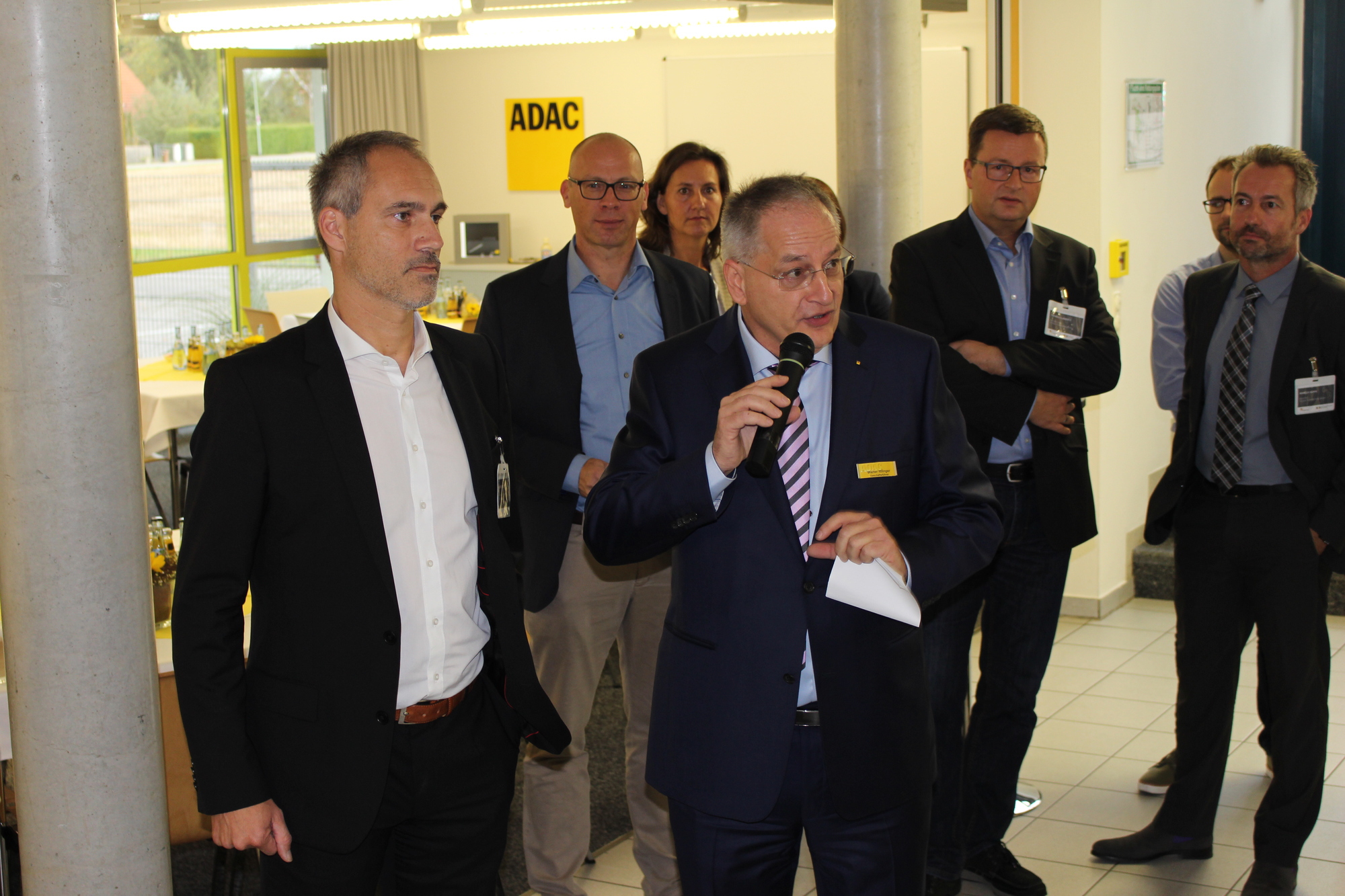 Das 9. vmm Mittelstandsfrühstück fand im ADAC Fahrsicherheitszentrum statt. Foto: B4B WIRTSCHAFTSLEBEN SCHWABEN