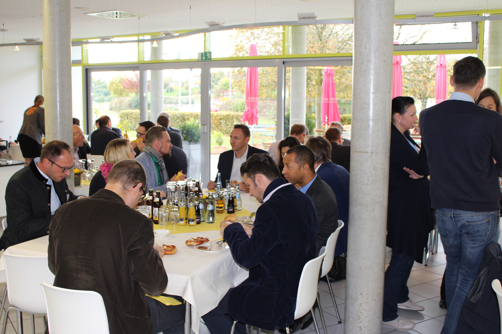 Das 9. vmm Mittelstandsfrühstück fand im ADAC Fahrsicherheitszentrum statt. Foto: B4B WIRTSCHAFTSLEBEN SCHWABEN